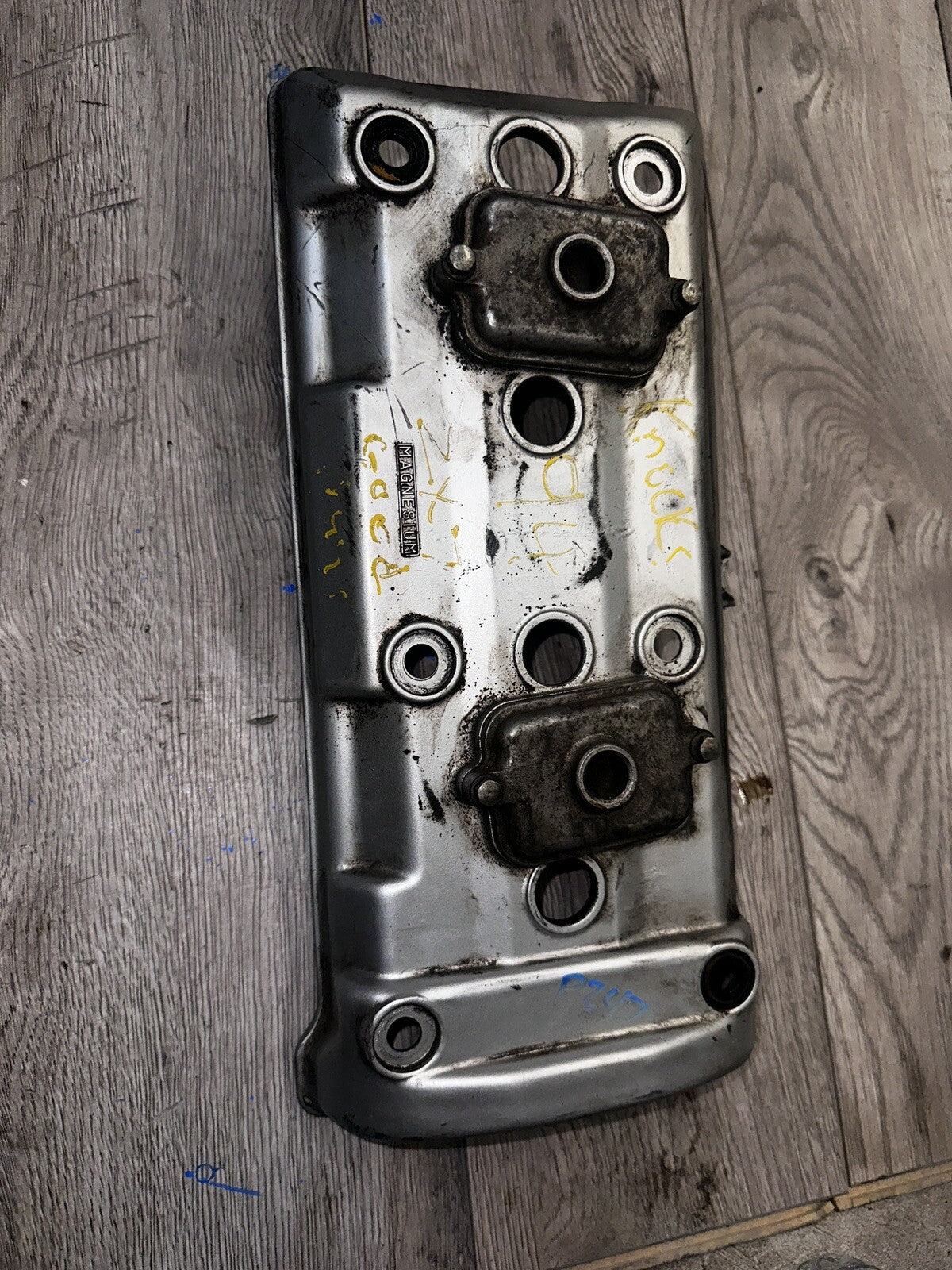 94 Kawasaki ZX7R ZX750 Ninja Cylinder Head Valve Cover