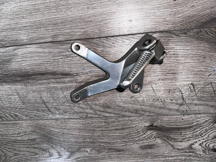 97-07 Yamaha YZF600R YZF600 Thundercat Right Rear Passenger Foot Peg