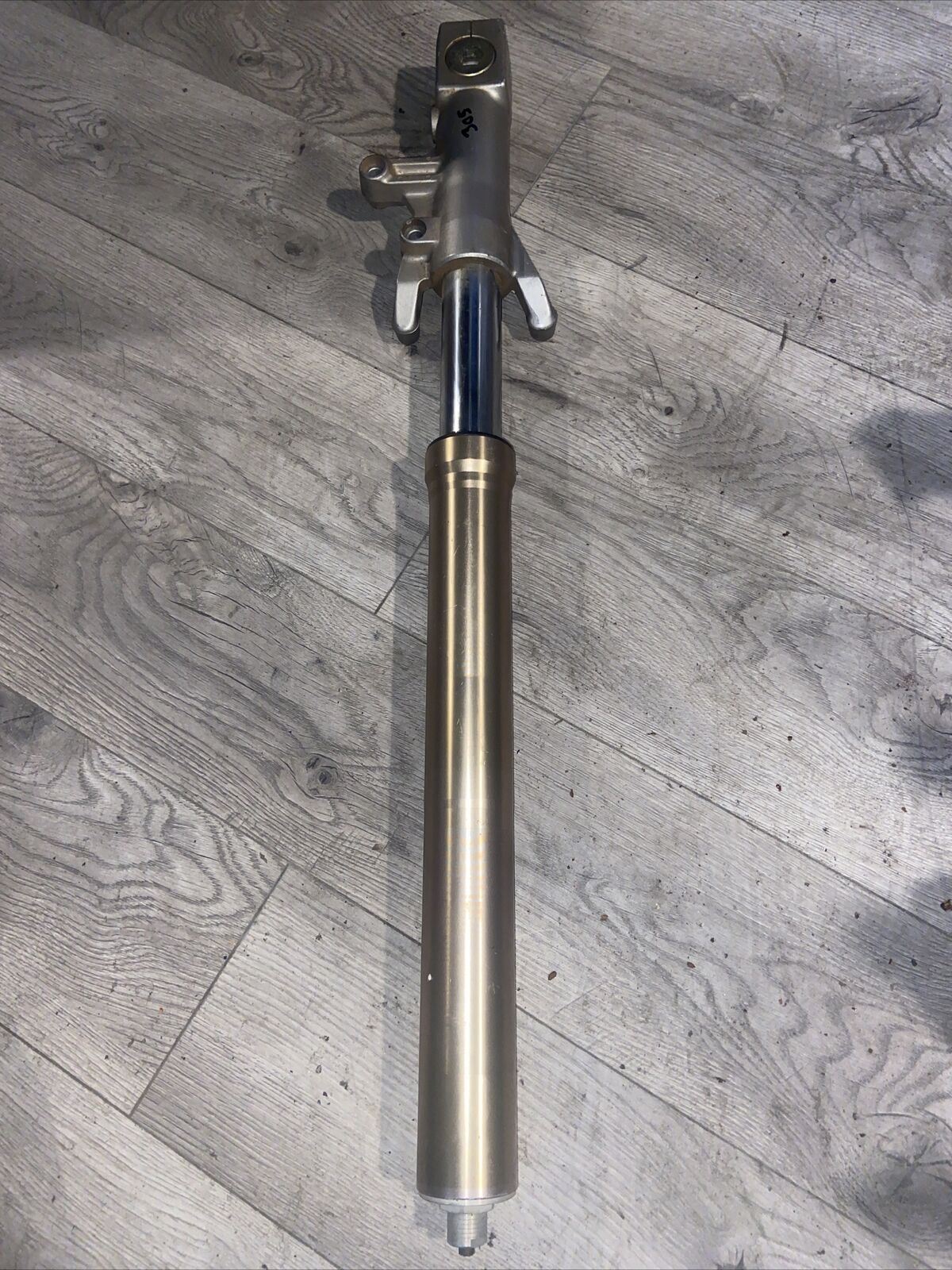 85 - 87 Kawasaki ZX600 Rear Seat Solo Cowl Cover Fairing Passenger OEM