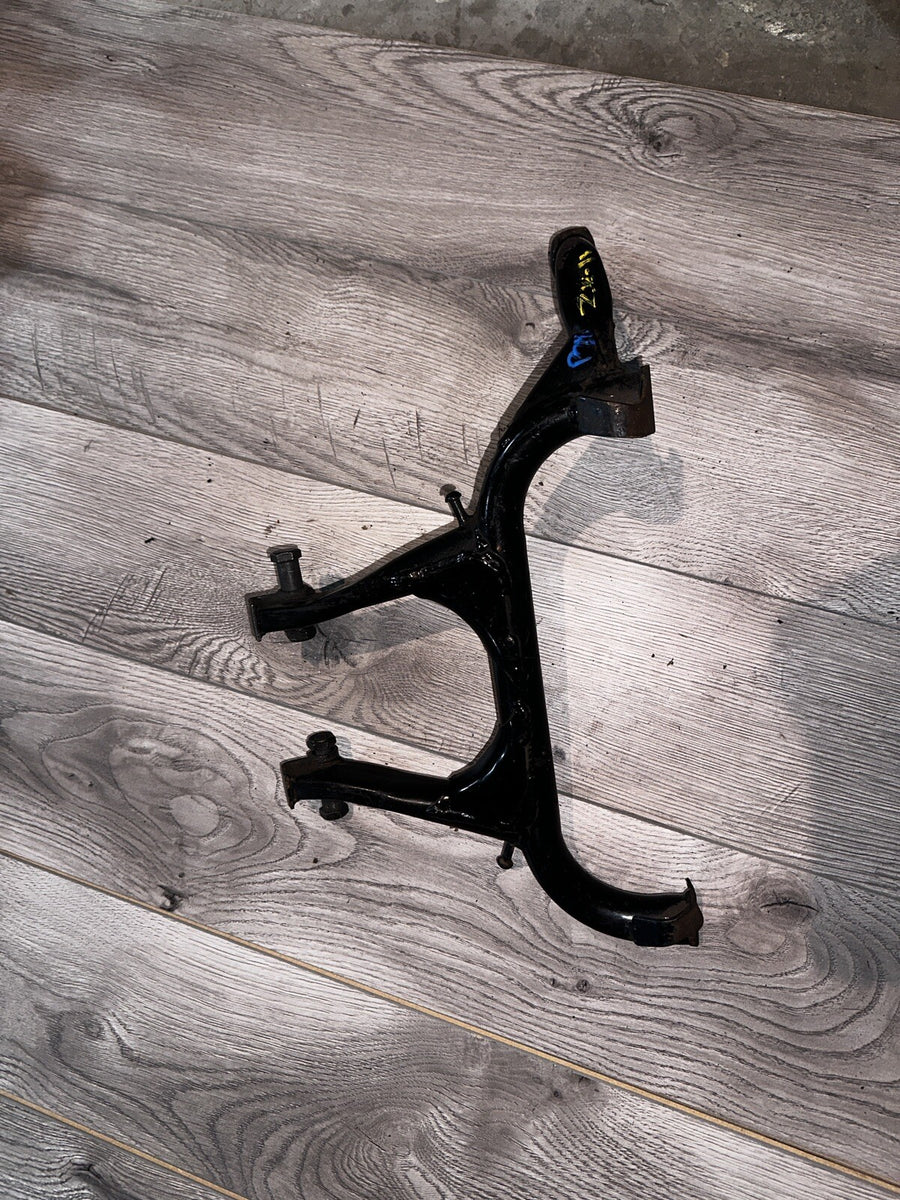 92 Kawasaki ZX 1100 C ZX11 Center Stand 34011-1145 1990-1993
