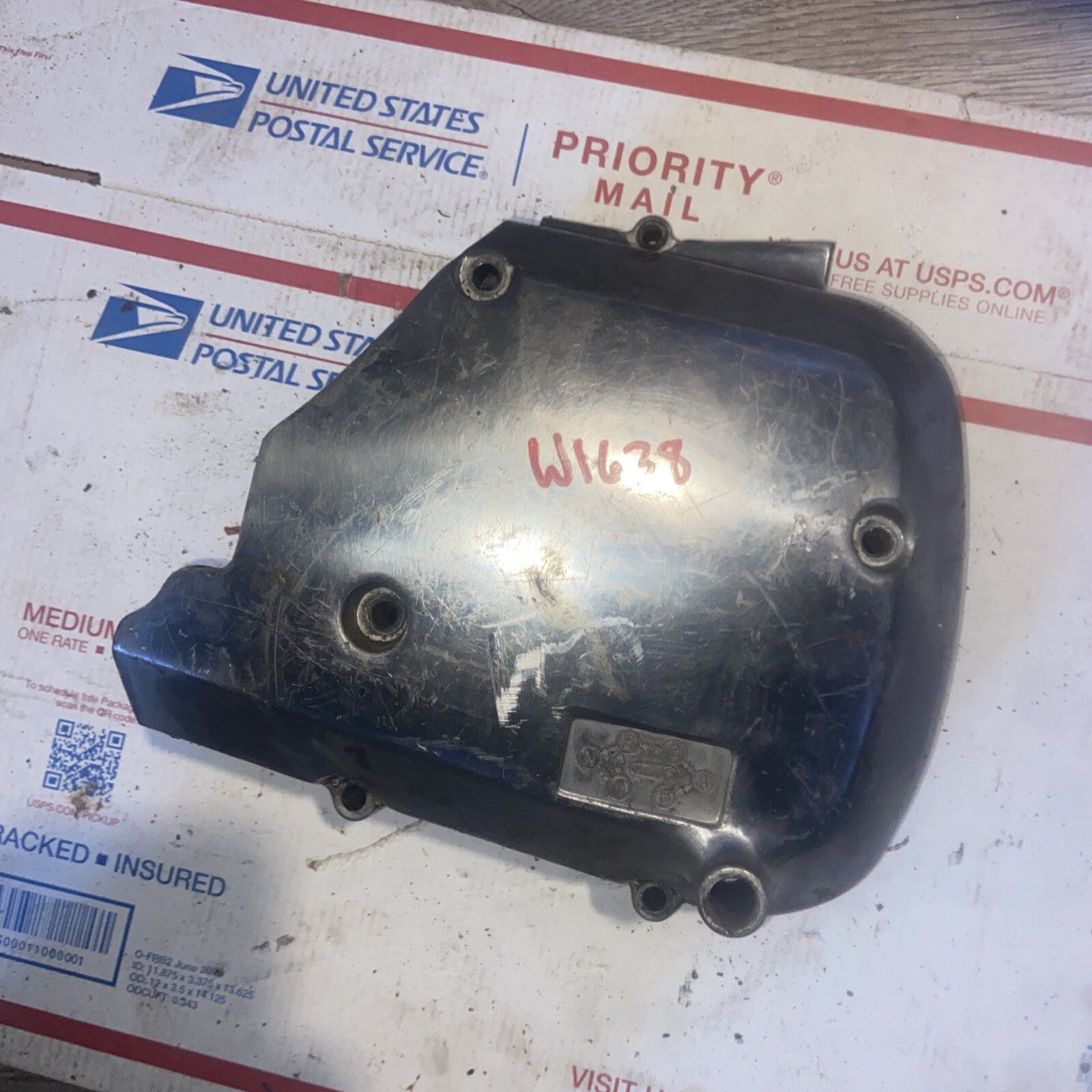 SUZUKI 1978 GS1000E LEFT ENGINE/MOTOR SPROCKET COVER