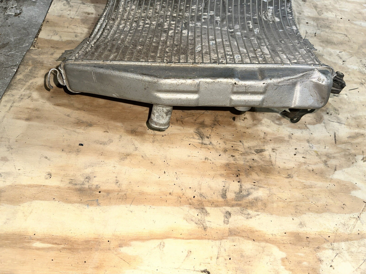 96-03 KAWASAKI NINJA ZX7R ENGINE RADIATOR MOTOR COOLER COOLING RADIATER