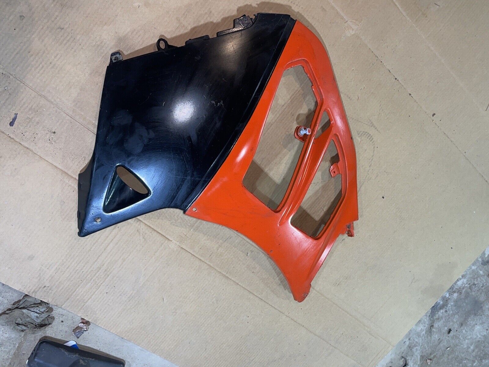 96 Suzuki RF 600 RF600 right side cover cowl fairing panel