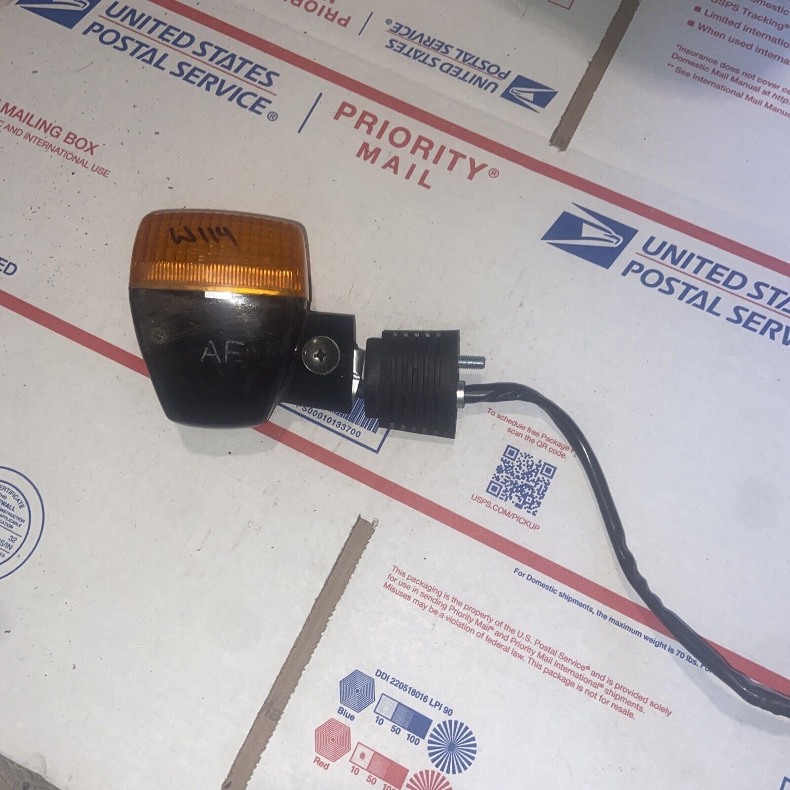 97 Yamaha F3 Rear Turn Signal Flasher Indicator W114