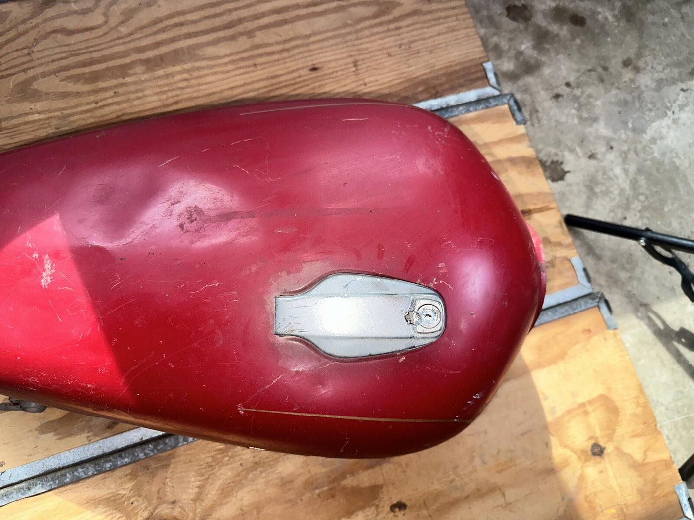 1978 YAMAHA XS 750 XS750 GAS TANK FUEL TANK PETROL TANK RESERVOIR