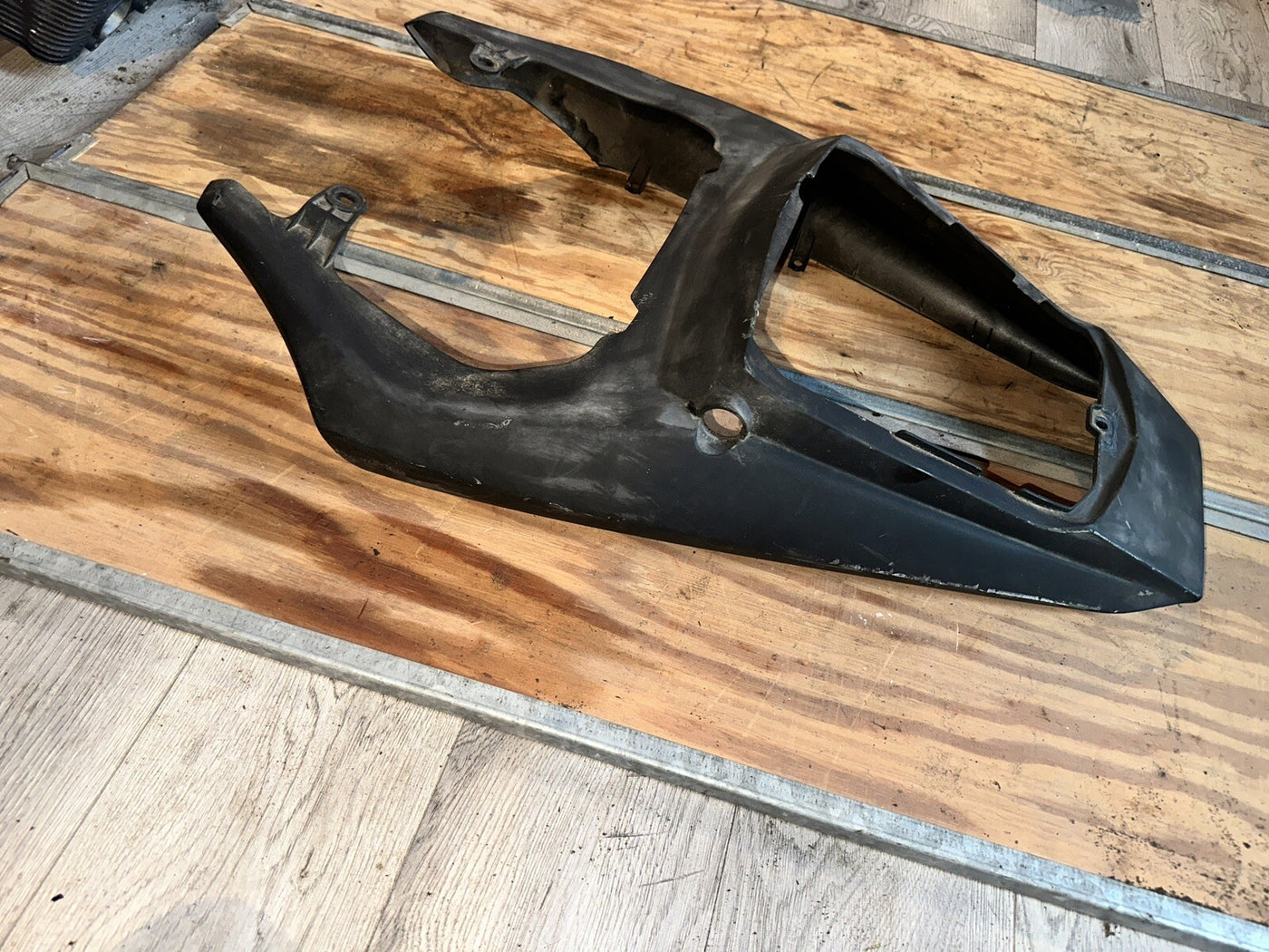 03-05 YAMAHA R6 06-09 R6S REAR TAIL FAIRING