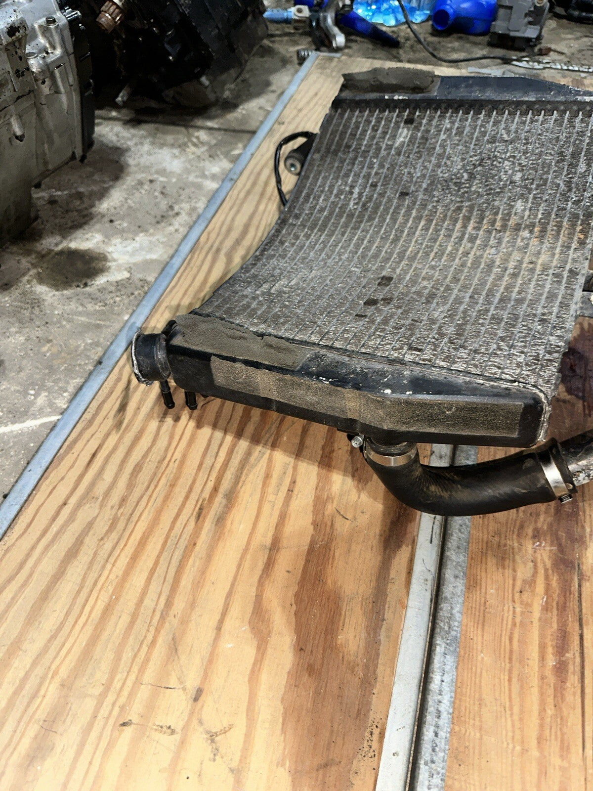 2003-05 Yamaha Yzf R6 Engine Radiator Motor Cooler Cooling Radiater OEM