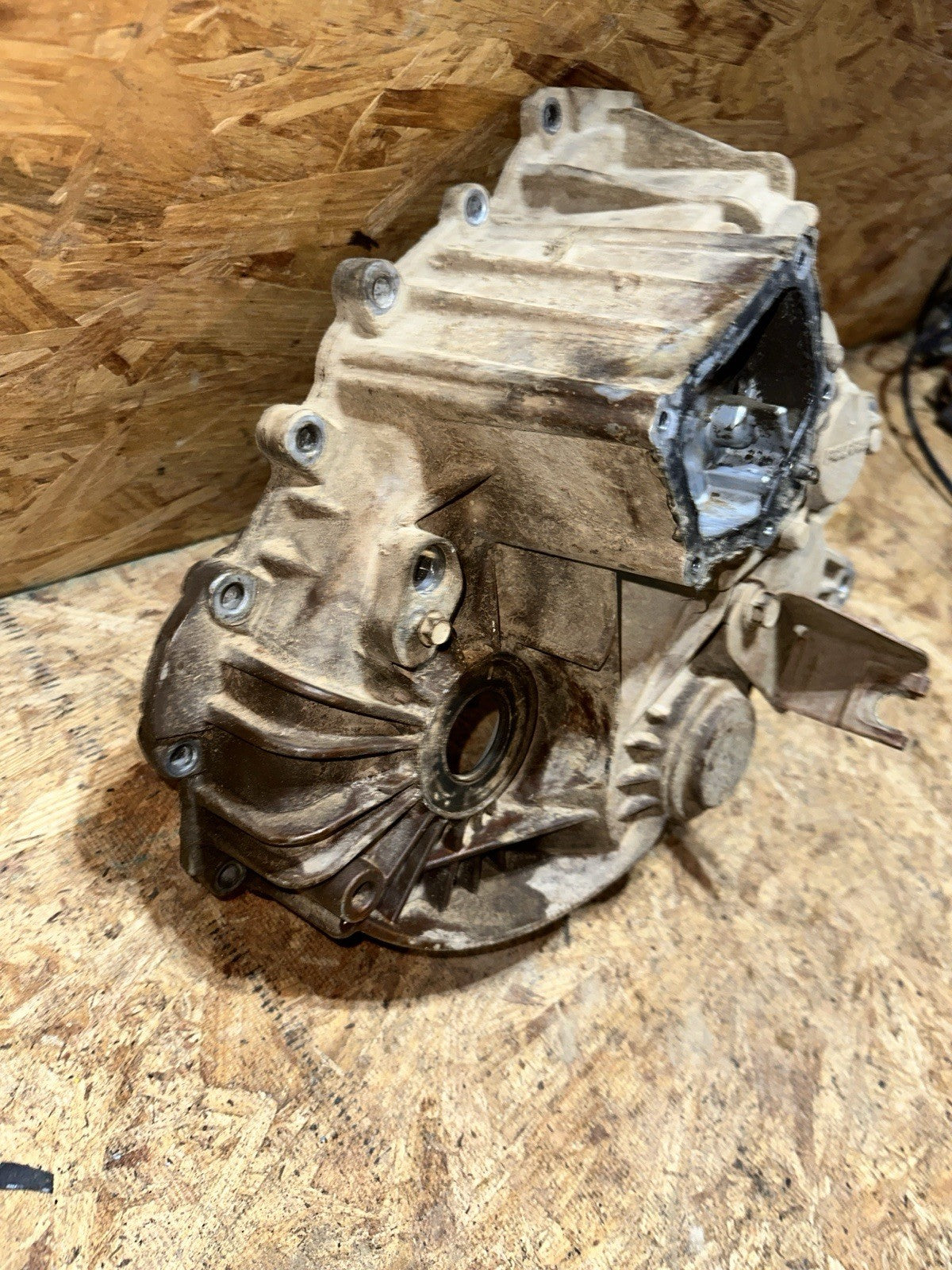 Polaris RZR XP 1000 20 HIGHLIFTER right Transmission Gear Case Housing 3235957