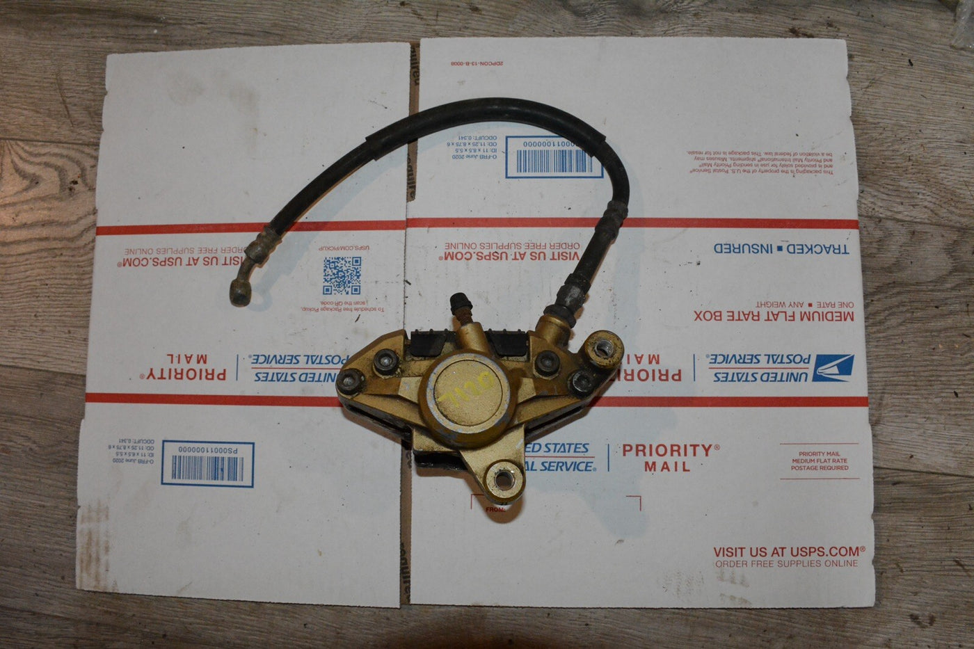 84-86 SUZUKI GS1150  LEFT FRONT BRAKE CALIPER