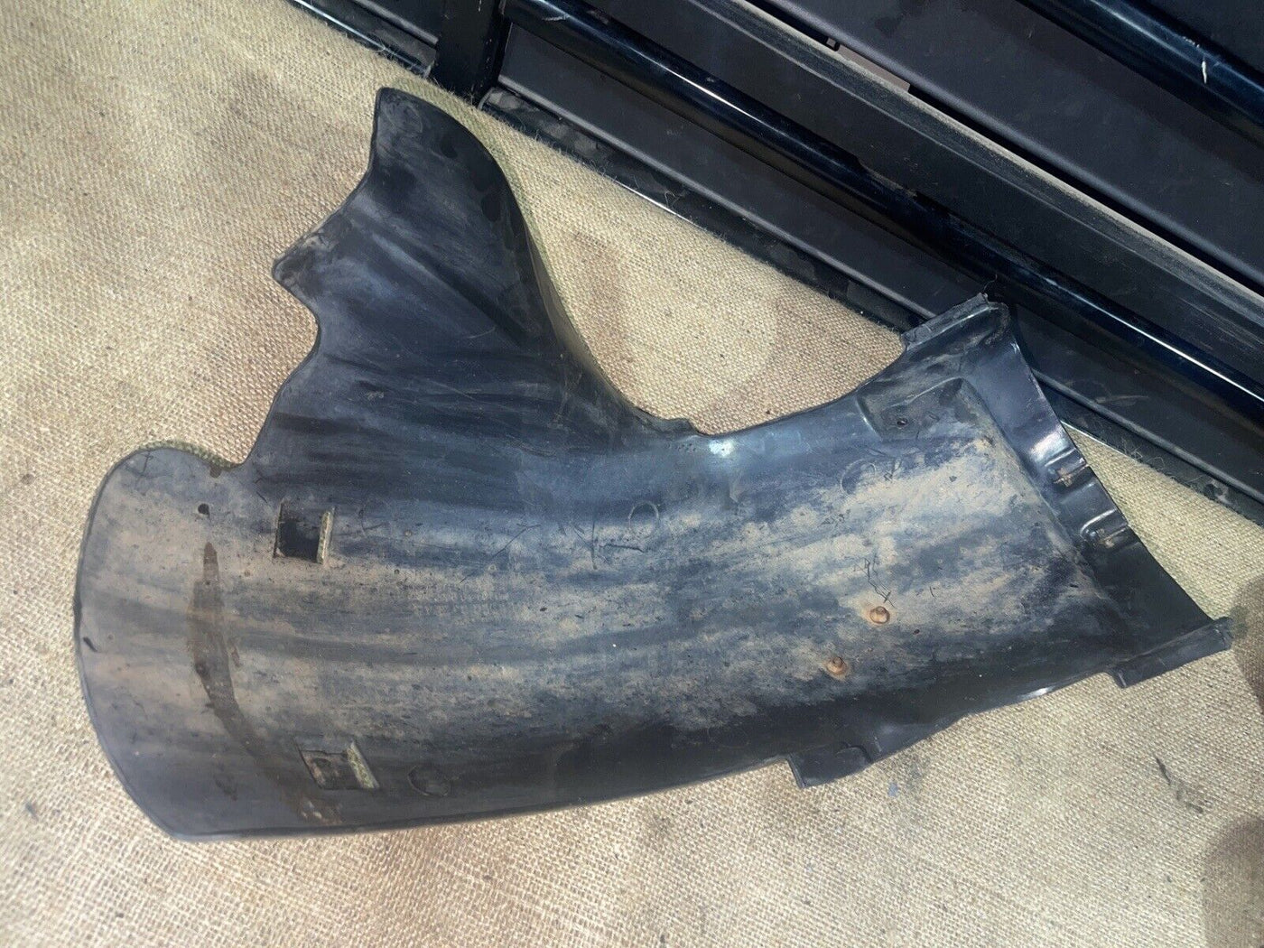 80 81 82 83 HONDA GL1100 GOLDWING INNER FENDER MUD GUARD BODY COVER