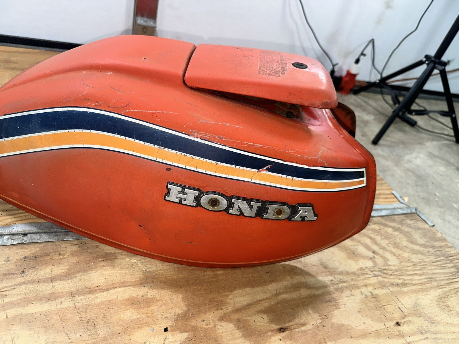 Honda Cb400t Cb 400 Hawk  Gas Fuel Petrol Tank
