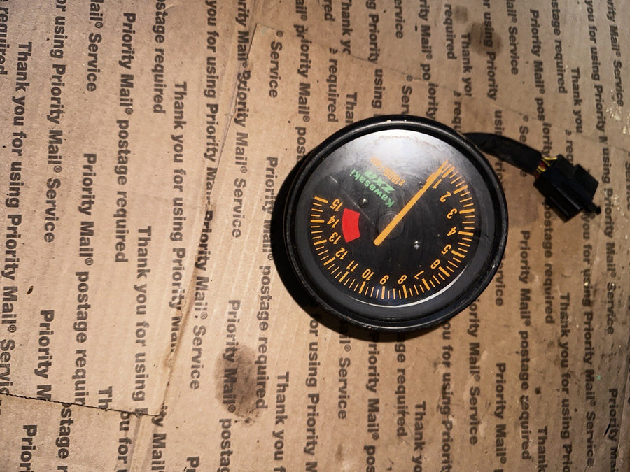 94 KAWASAKI ZX7 ZX 7 ZX7R  TACHOMETER
