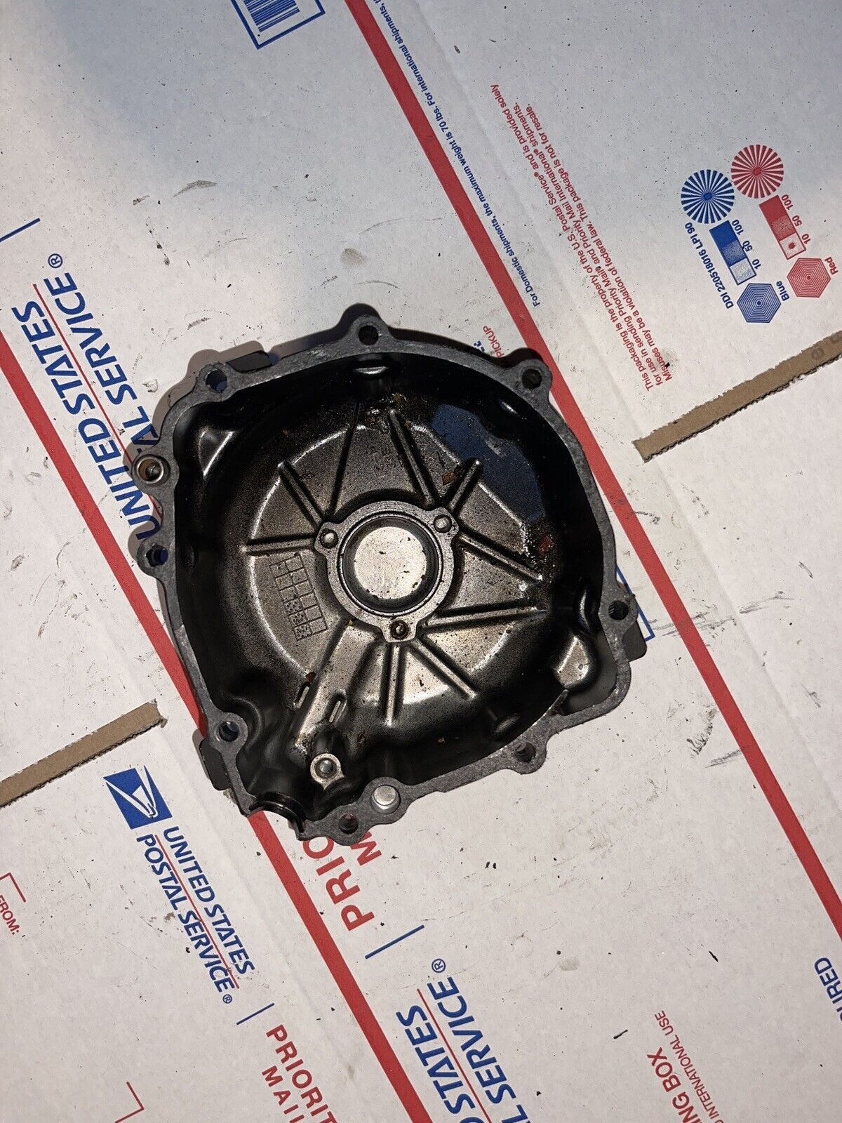 1999 Suzuki GSXR600 STATOR MAGNETO ALTERNATOR GENERATOR COVER