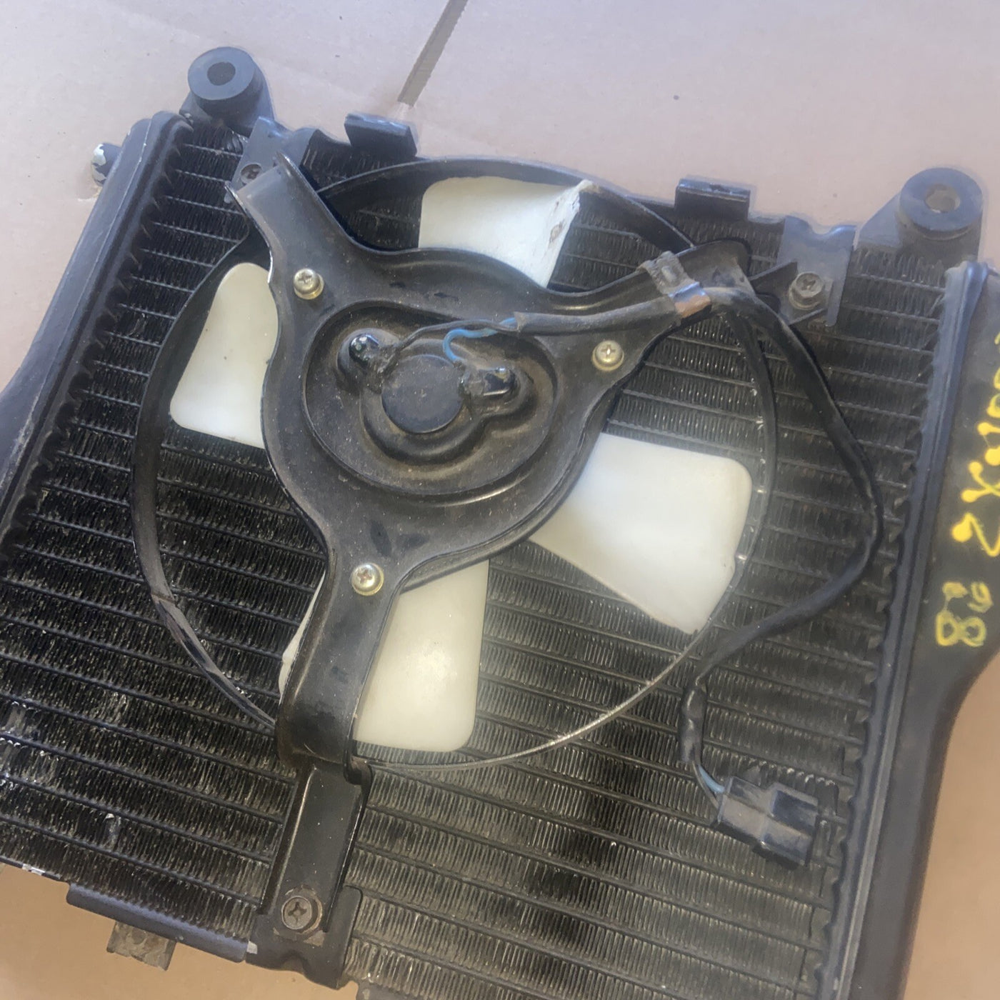86 Kawasaki ZX1000 ZX 1000 Ninja Engine Radiator 