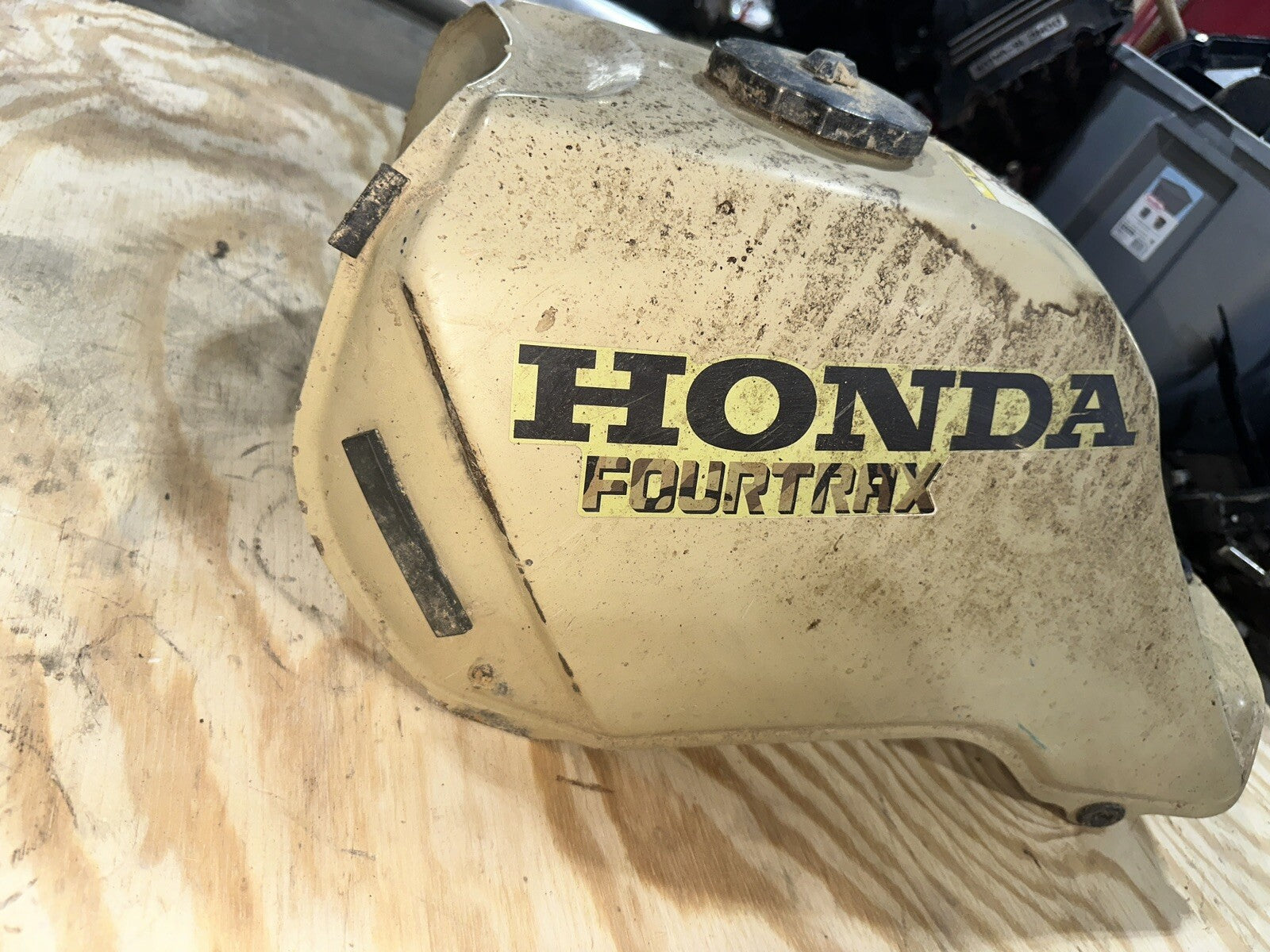 1994-2000 Honda TRX300 TRX FourTrax 300 Fuel Gas Petrol Tank Reservoir