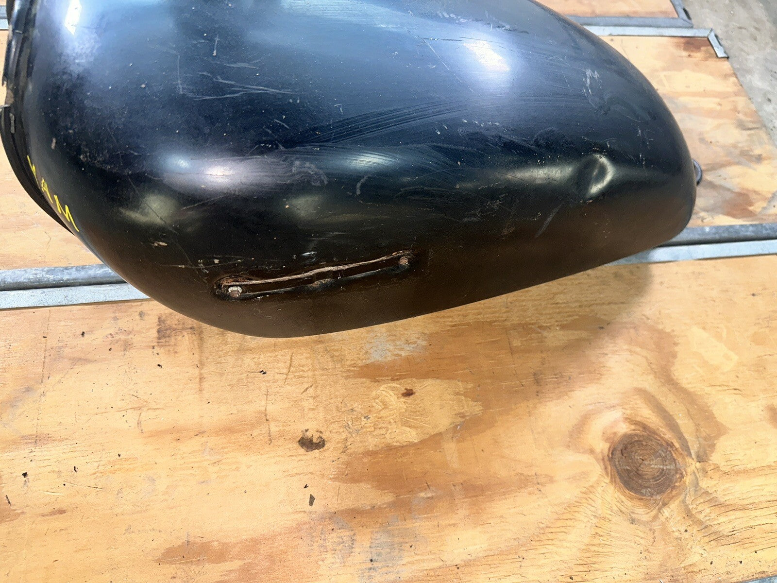 1978 Yamaha XS 650 Gas Fuel Tank 2F0-24110-00-01 1978