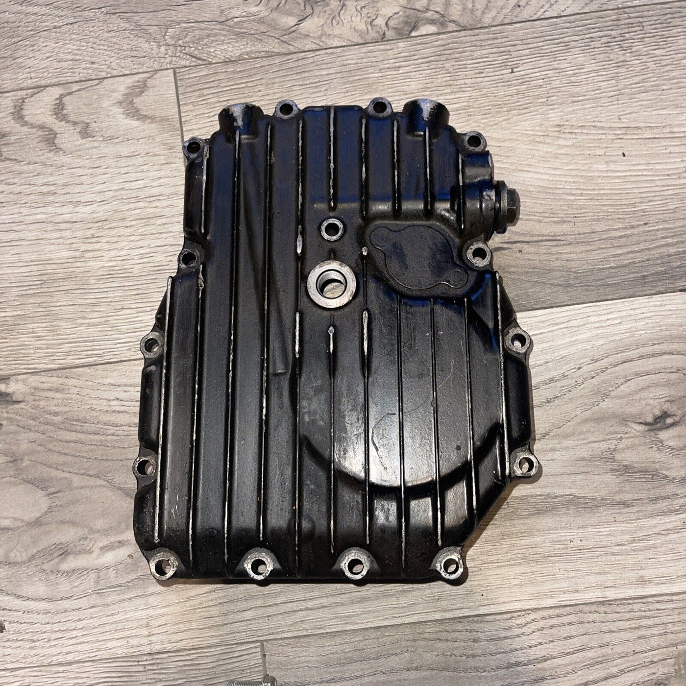 1983 SUZUKI GS550E OEM ENGINE MOTOR BOTTOM OIL PAN COVER