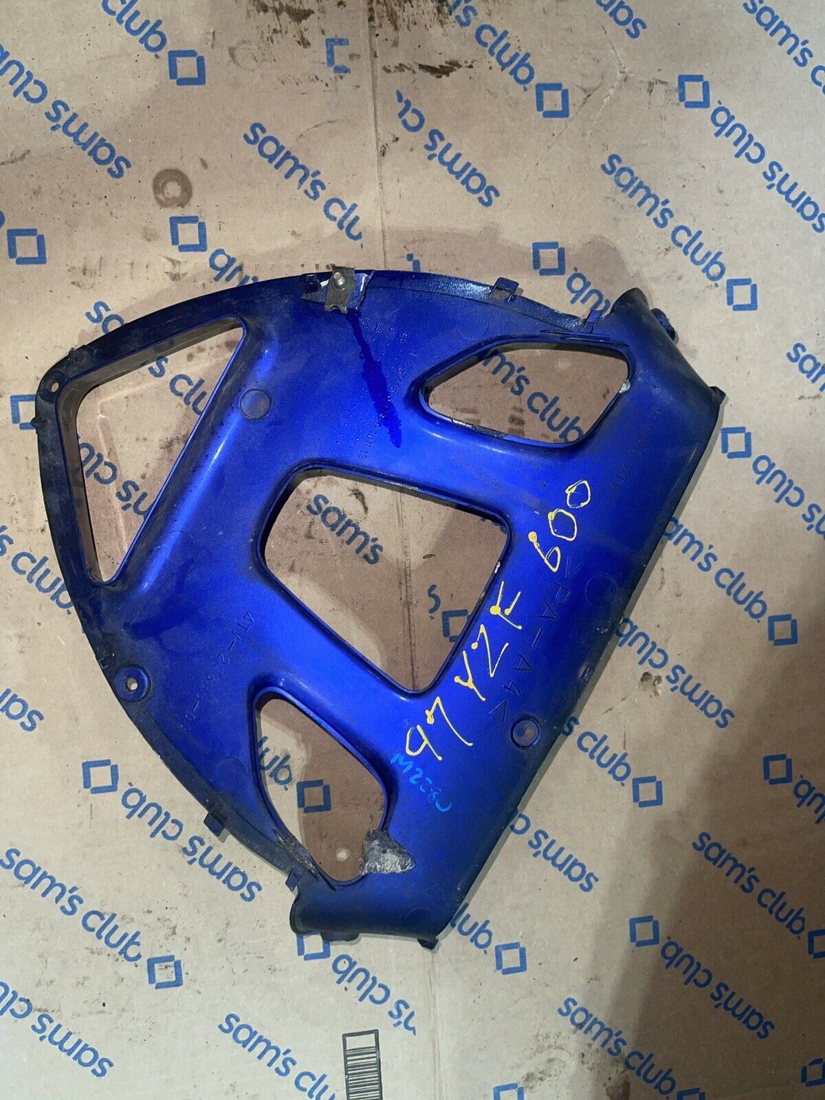 99 Yamaha yzf 600 center fairing v