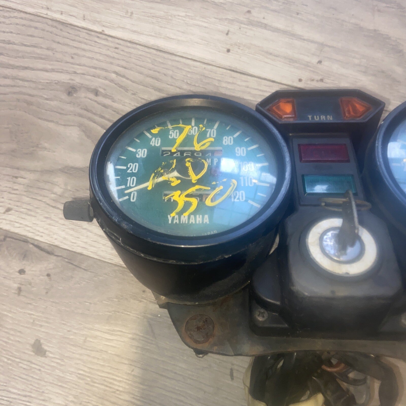 78 Yamaha XS 750 gauges speedometer tachometer speedo tach