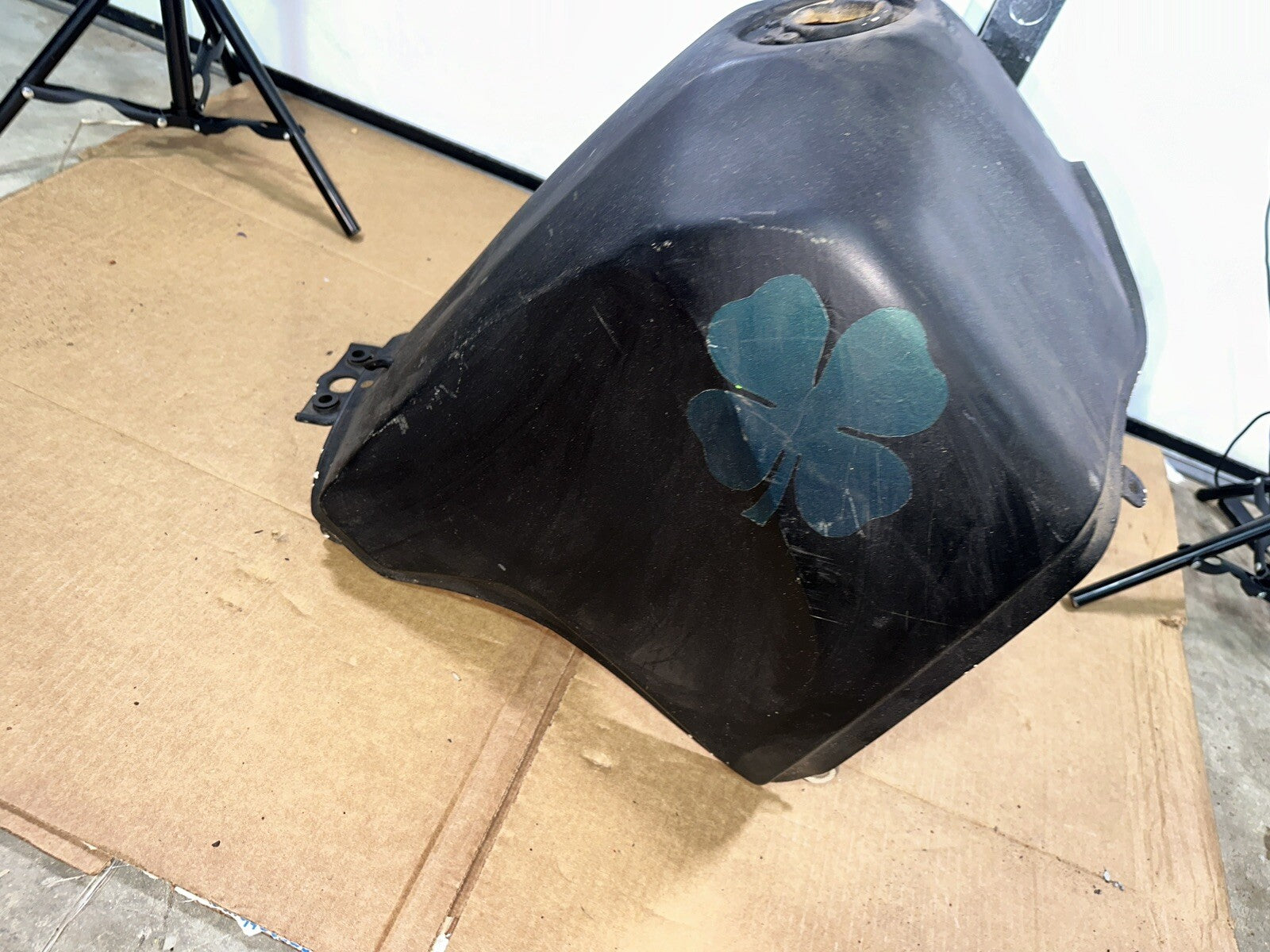 2004 Kawasaki Klr650 Gas Fuel Tank Cell Petrol Reservoir