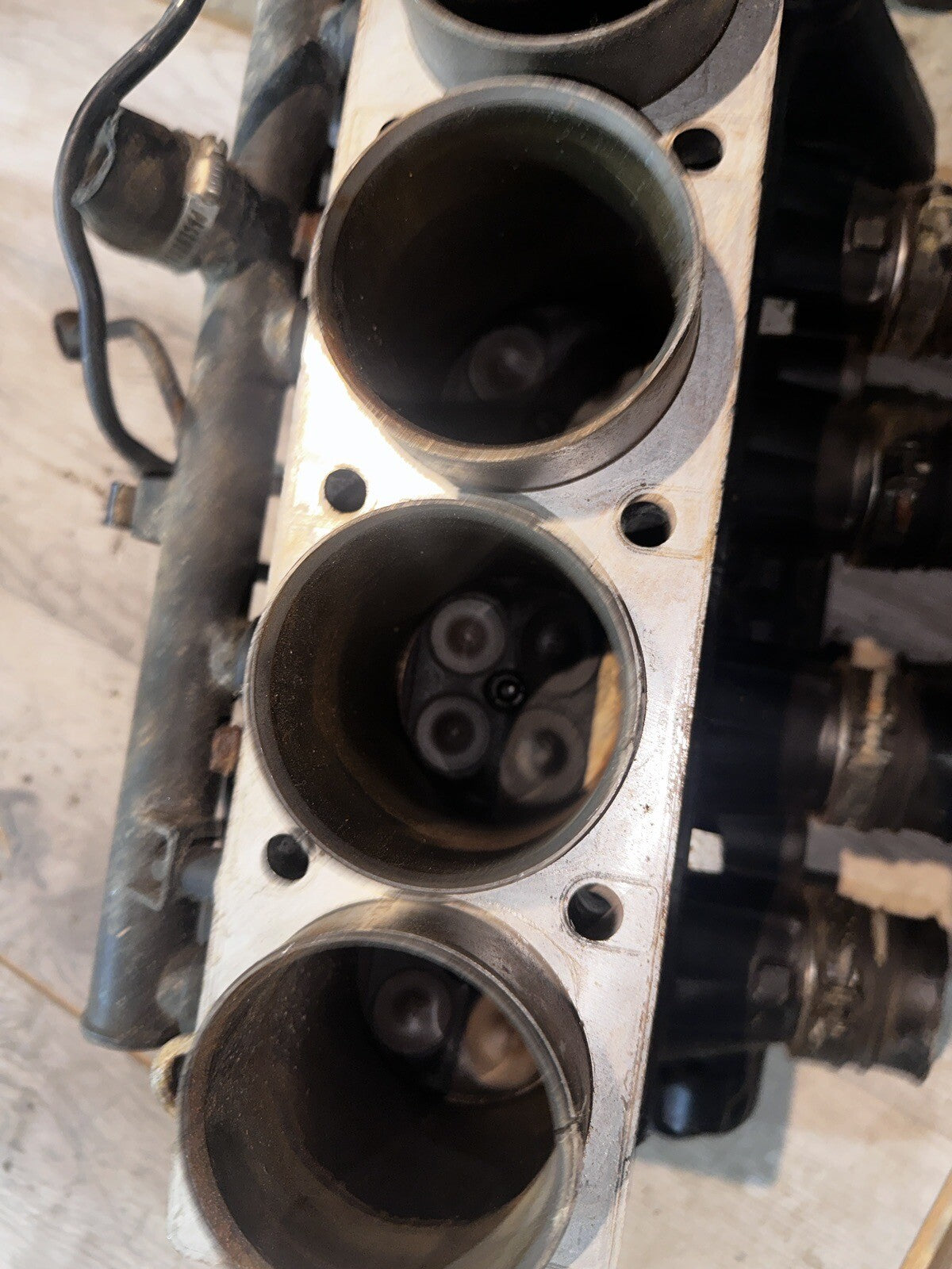 84-86 KAWASAKI NINJA 900R GPZ 900 Engine Motor Cylinder Head And Cylinder Jug