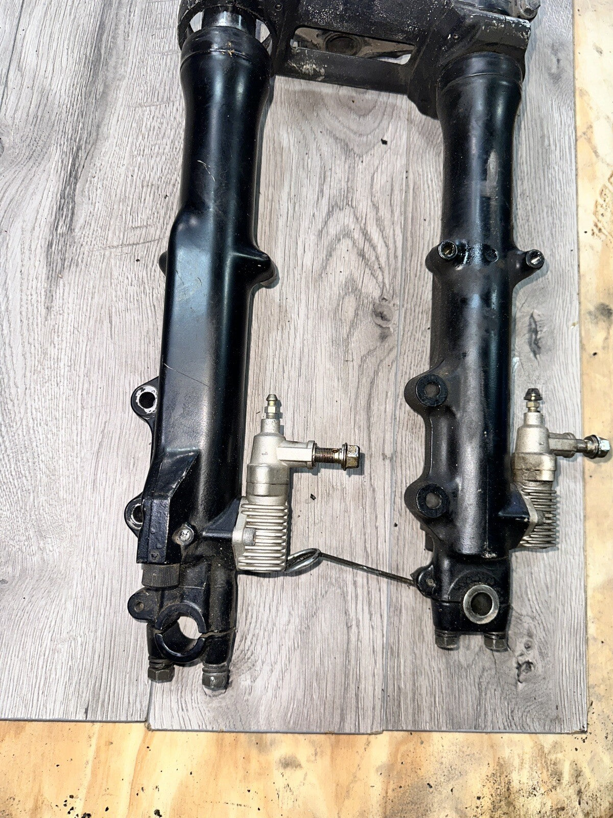 1983 SUZUKI GS1100ES FRONT FORKS SHOCK SUSPENSION SET 51104-49500