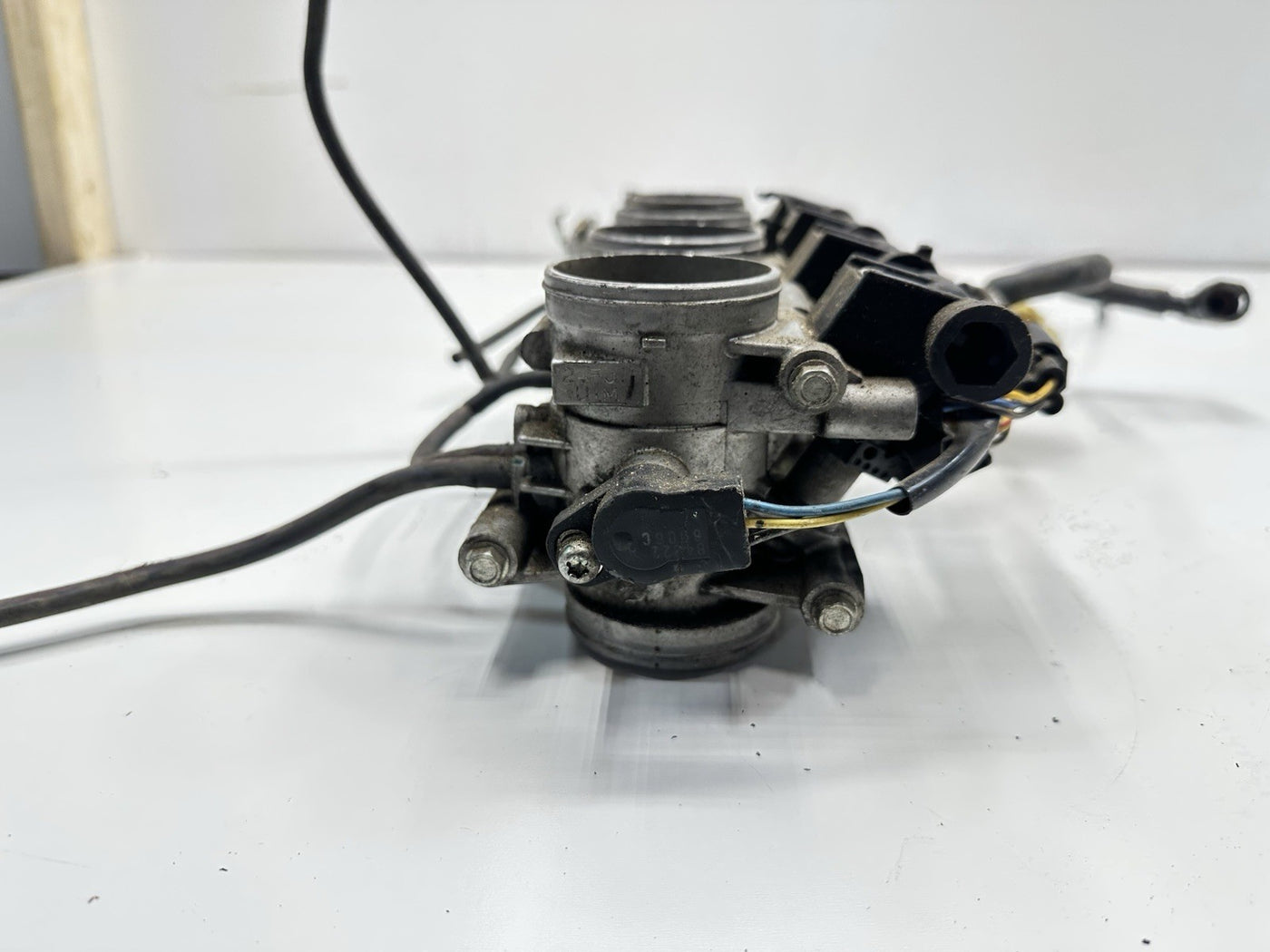 2004-2007 SUZUKI HAYABUSA THROTTLE BODIES BODY