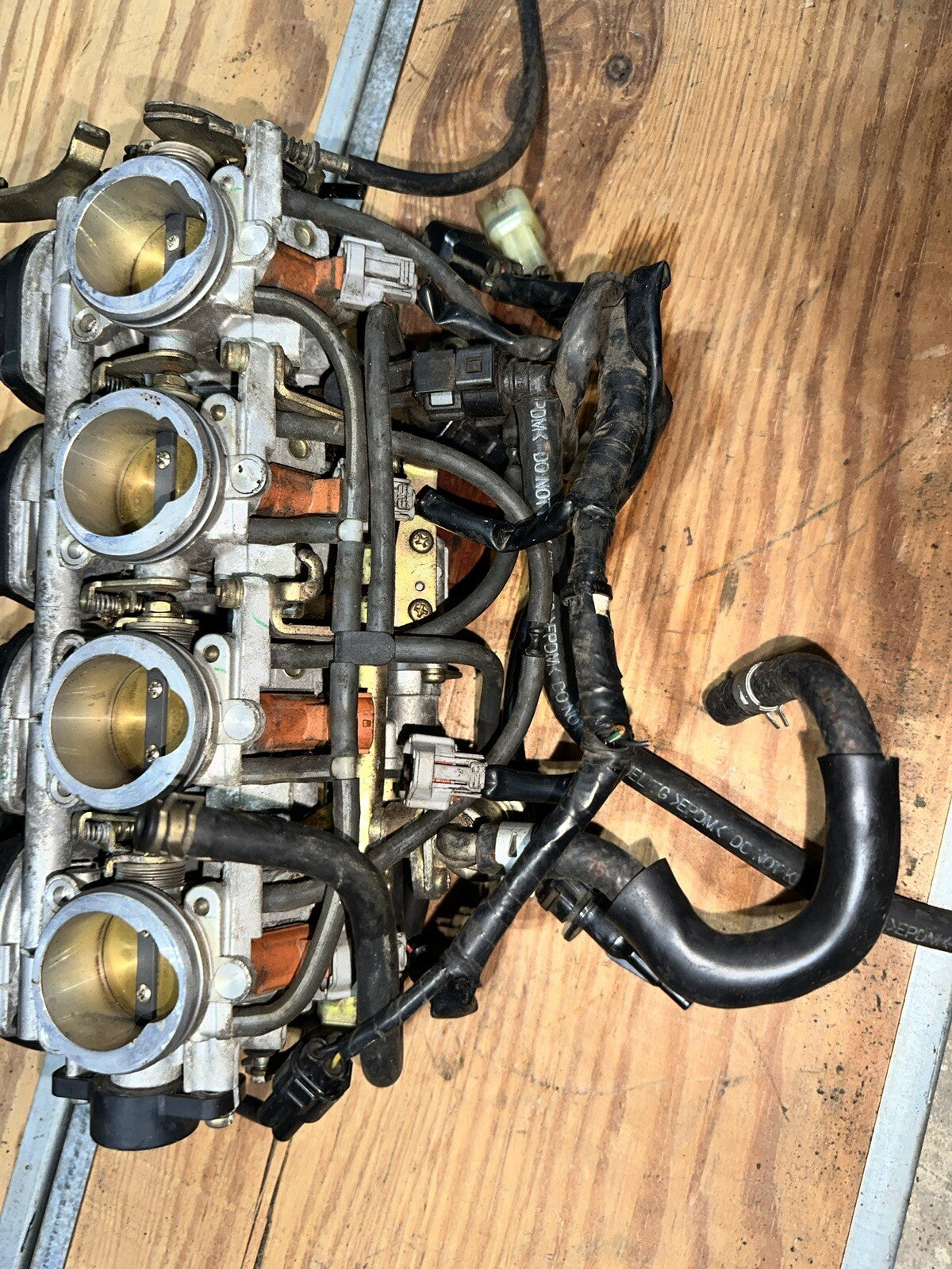 2003-2005 2009 YAMAHA YZF R6S THROTTLE BODIES