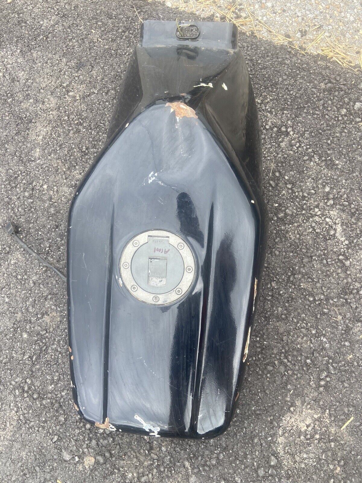 1986 Yamaha FZ600 Fuel Tank Gas Tank