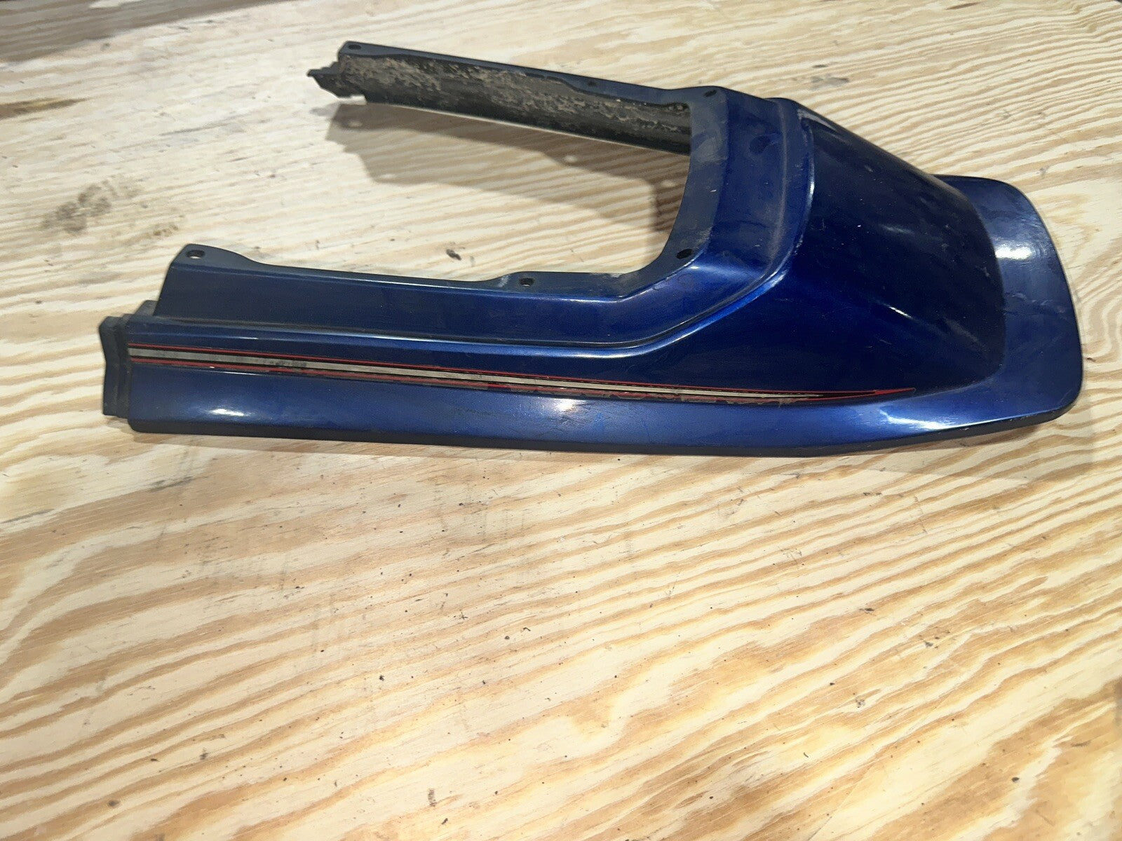 HONDA 1982 82 CB650SC NIGHTHAWK REAR SEAT COWL COVER TAIL FAIRING PLASTIC OEM
