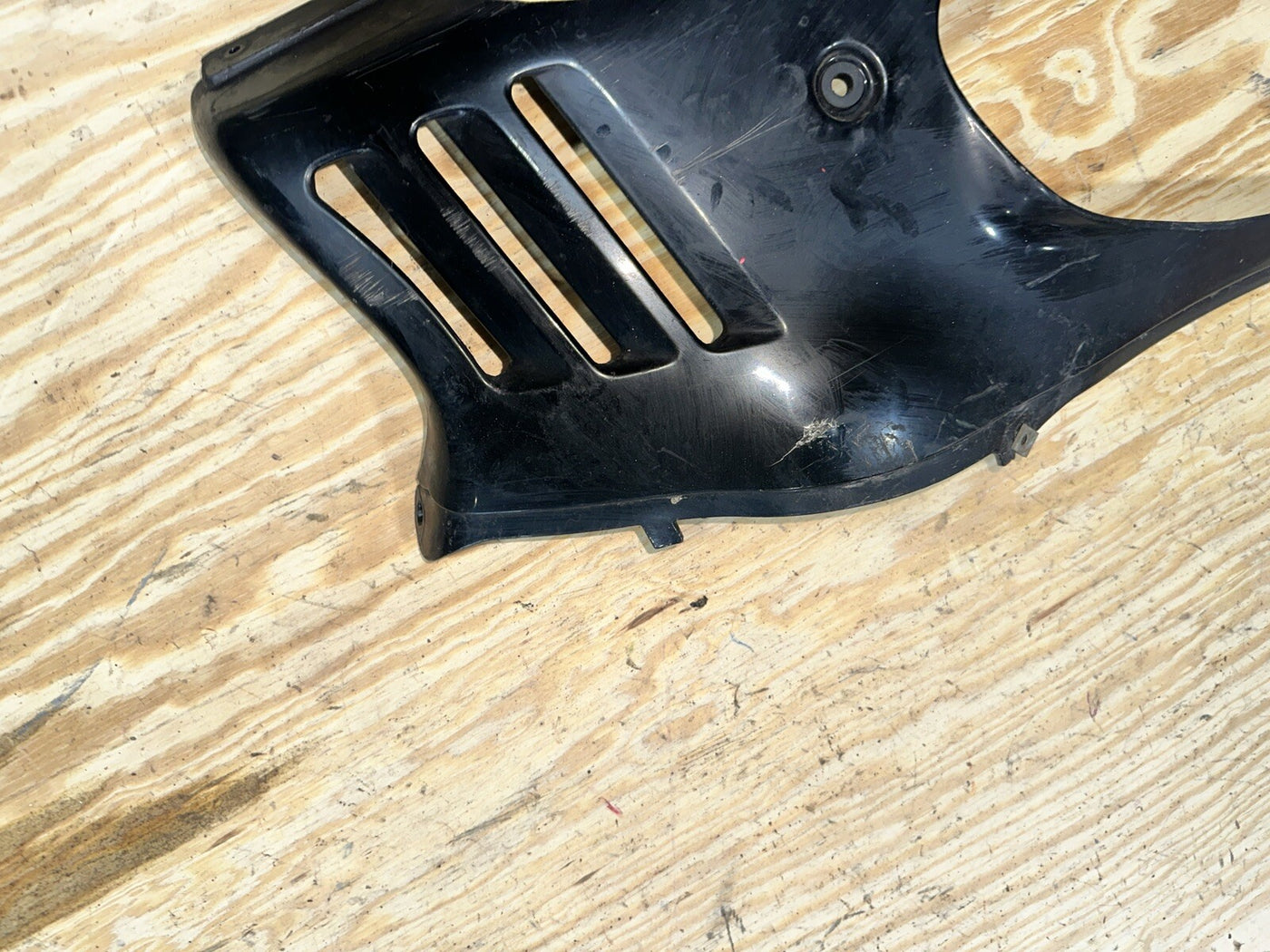 1995 katana 750  right lower belly fairing plastic GSX 90 91 94 97 F gsx750 -