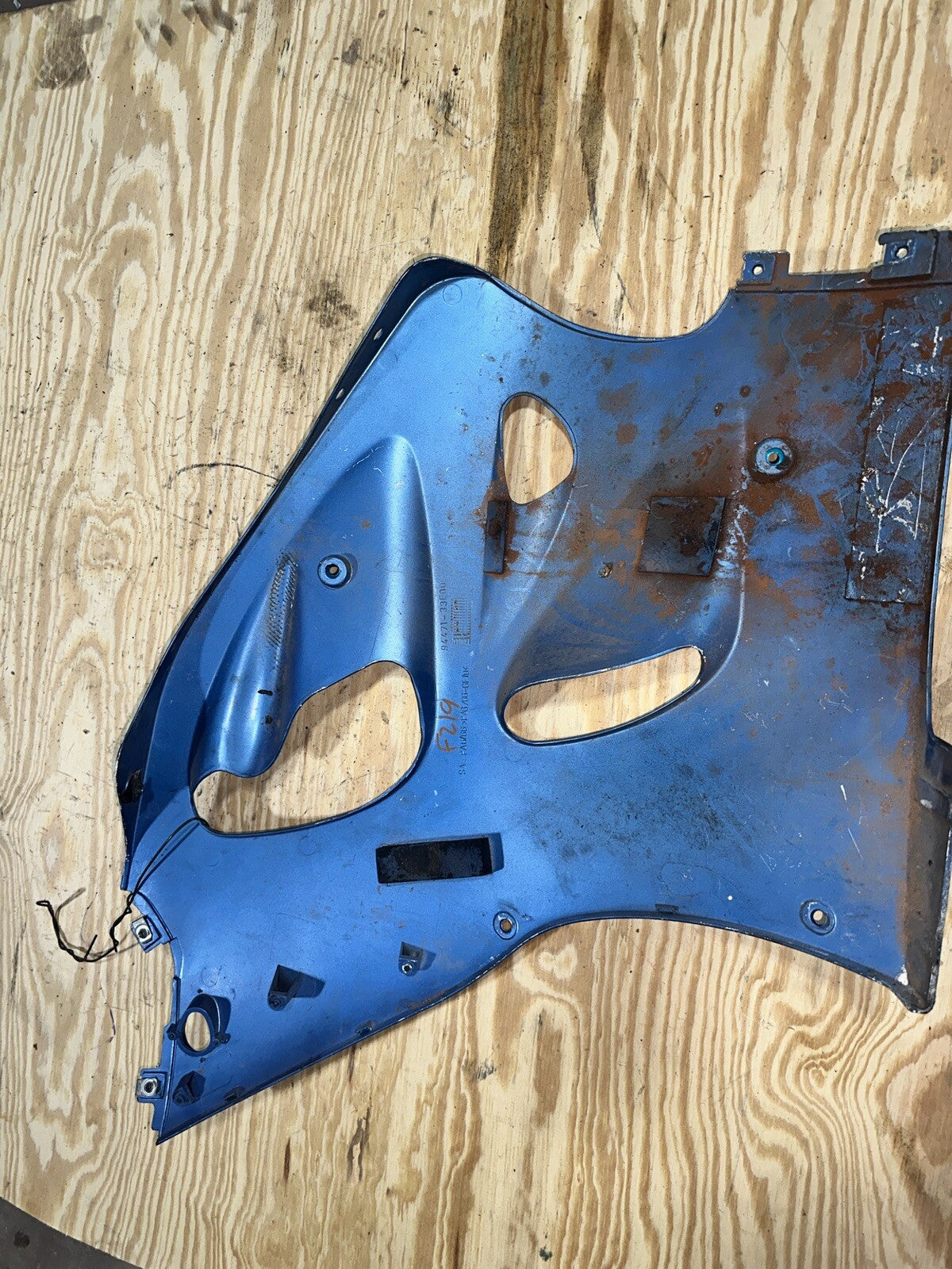 SUZUKI GSXR600 SRAD 1997-2000 OEM RIGHT SIDE MID COVER FAIRING COWL 94471-33E00