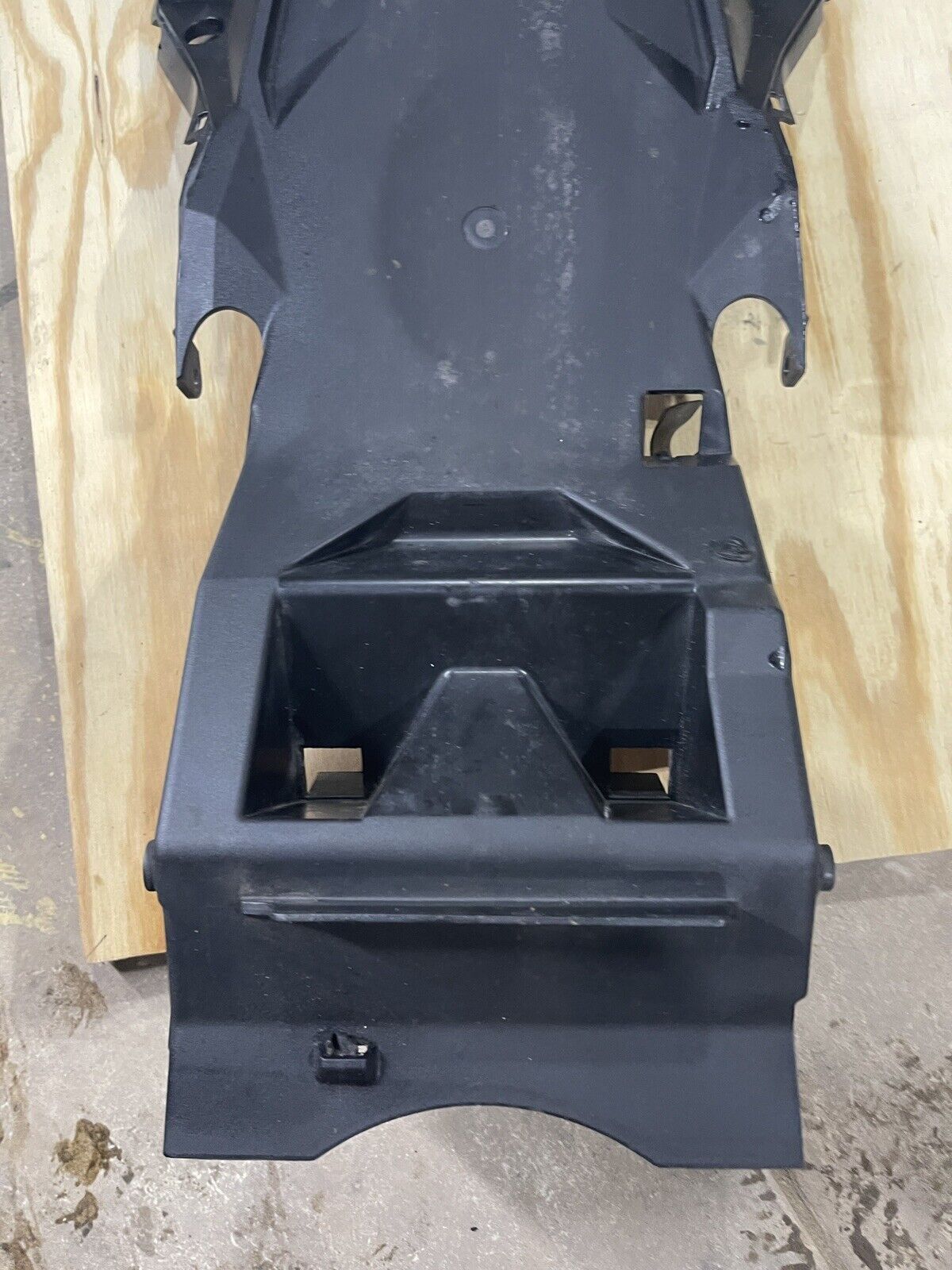2014 Kawasaki Ninja EX300 EX 300 A Under Seat Pan Panel Tray Holder Wheel Well 
