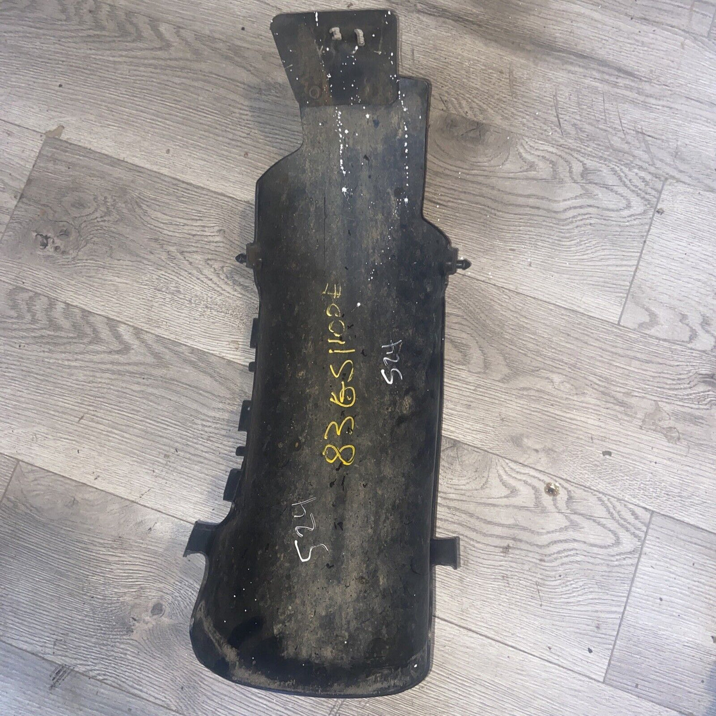 1980s suzuki GS 1100L Rear Inner Under Fender Plastic