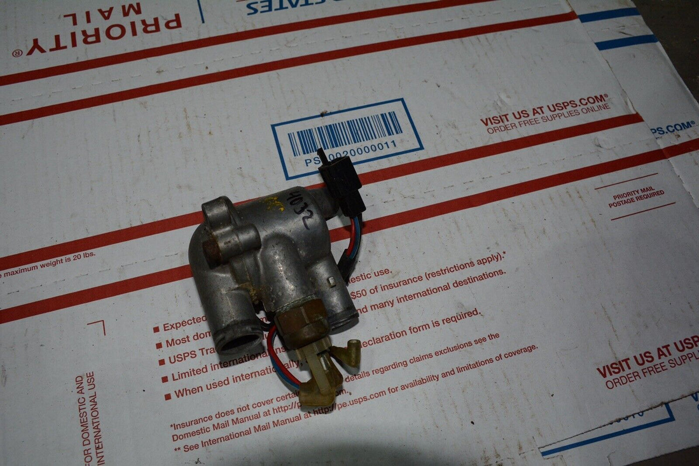 1992 Yamaha FZR600 FZR 600 R FZR600R Engine Cooling Thermostat Housing Thermo