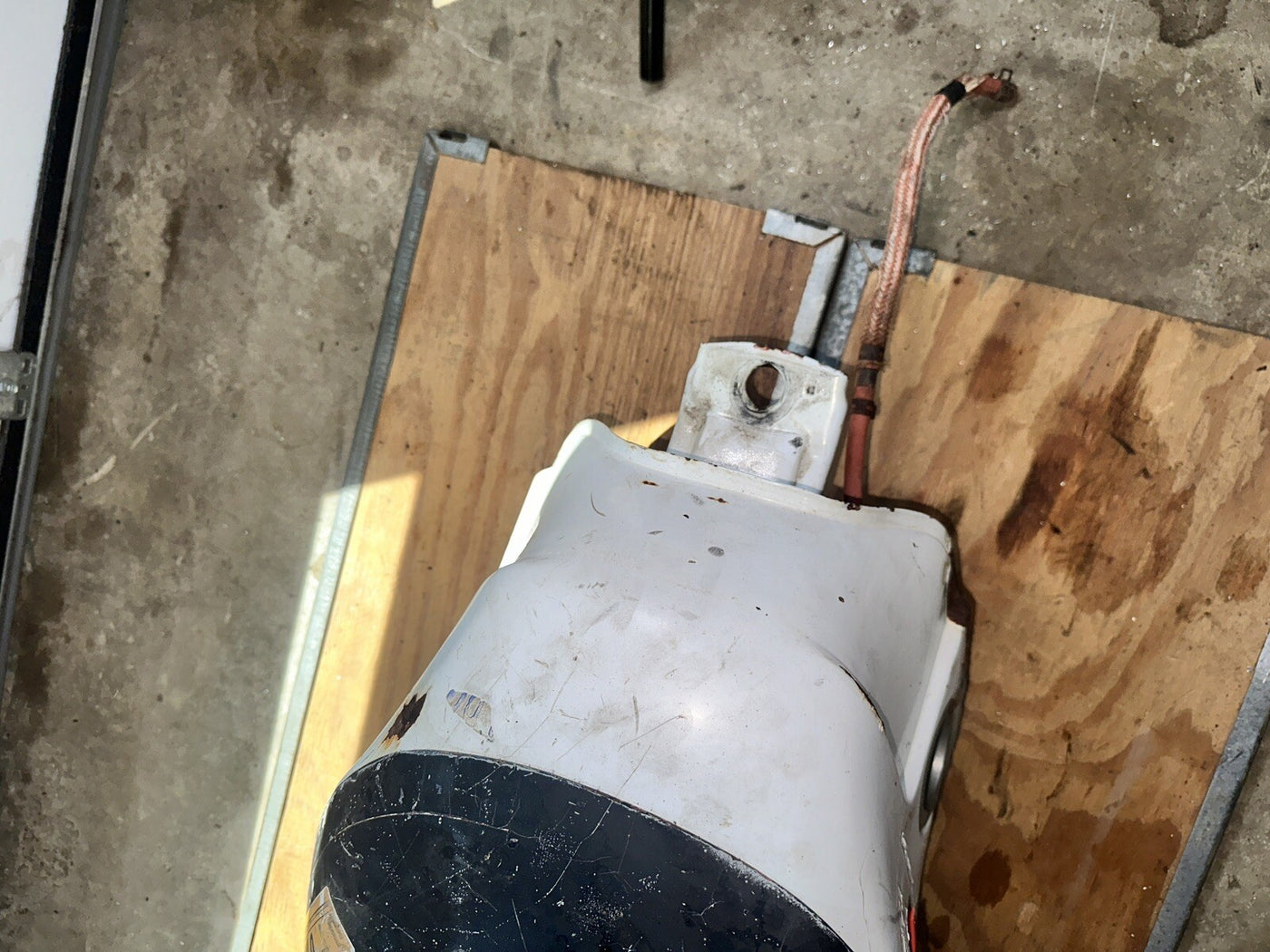 84 - 85 Honda VF500F Interceptor Gas Tank Fuel Cell Petrol Reservoir OEM