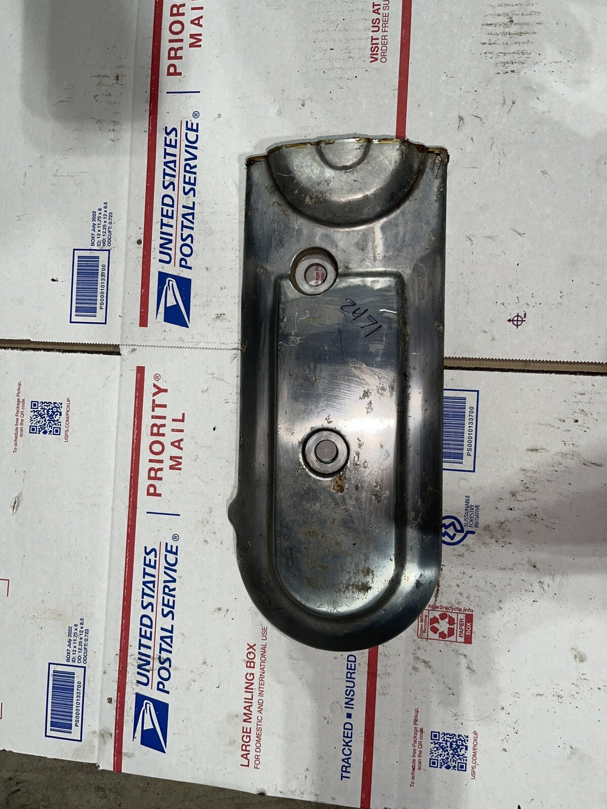 87 HONDA GOLDWING GL1200 85 GL1200I LEFT FRONT ENGINE MOTOR COVER