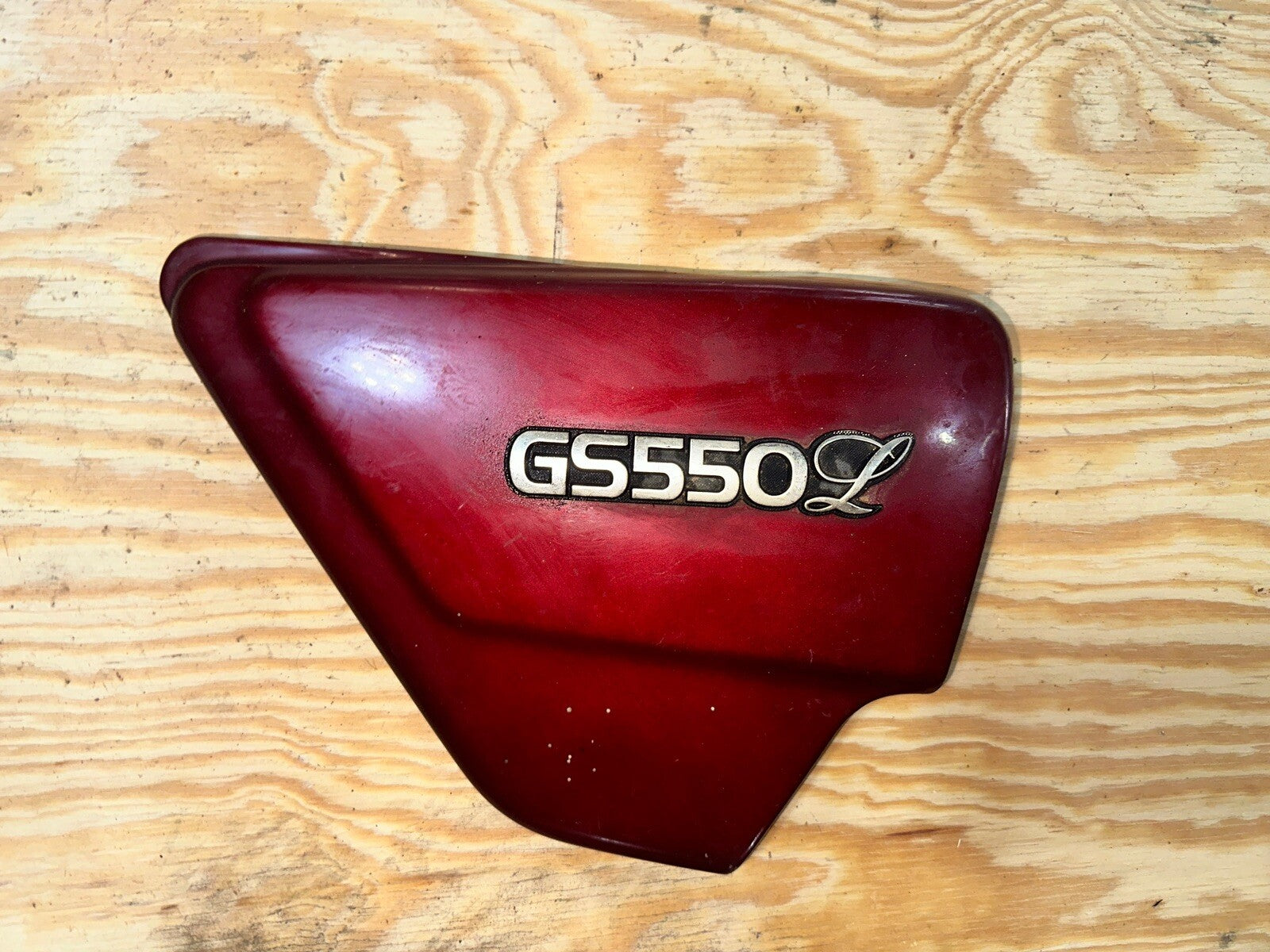 OEM Suzuki 1979-1980 GS550L RIGHT  Side Cover 47111-47200