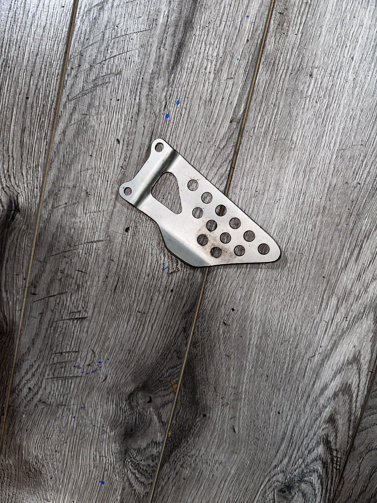 03-04 SUZUKI GSXR 1000 HEEL GAURD 