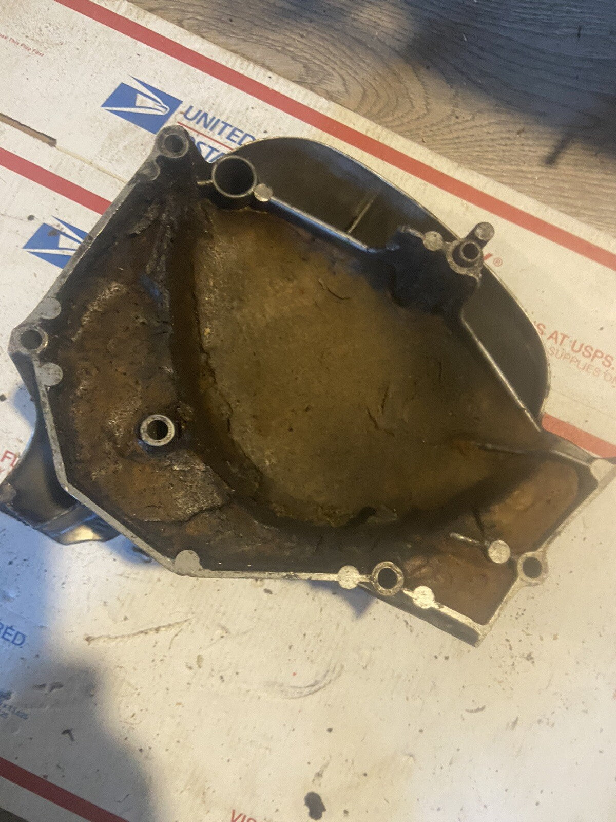 SUZUKI 1978 GS1000E LEFT ENGINE/MOTOR SPROCKET COVER