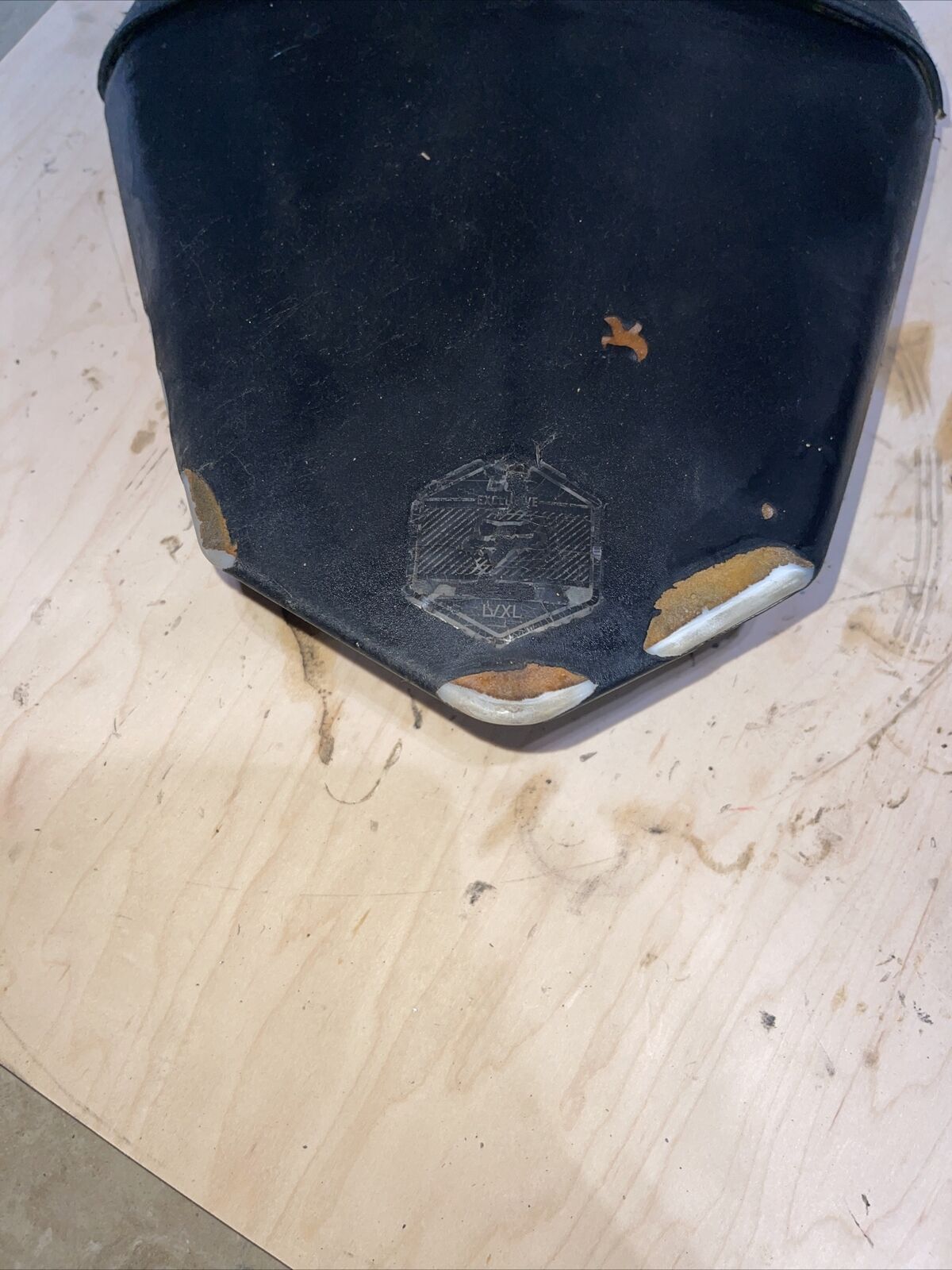 970 06-07 YAMAHA YZF R6 REAR BACK PASSENGER TANDEM SEAT PAD SADDLE PILLION