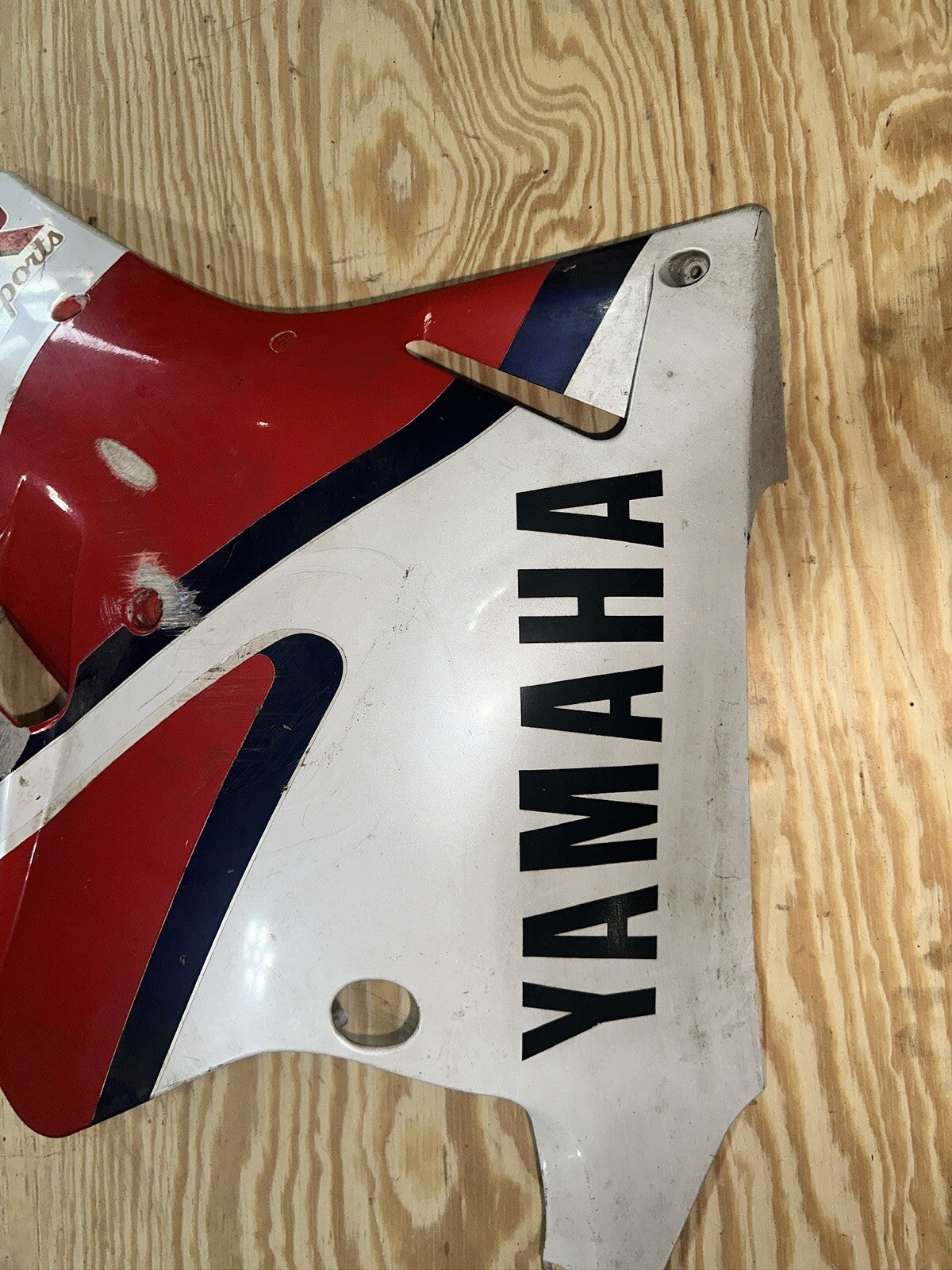 1989 1990 YAMAHA FZR1000 RIGHT SIDE COVER FRAME PANEL COWL FAIRING