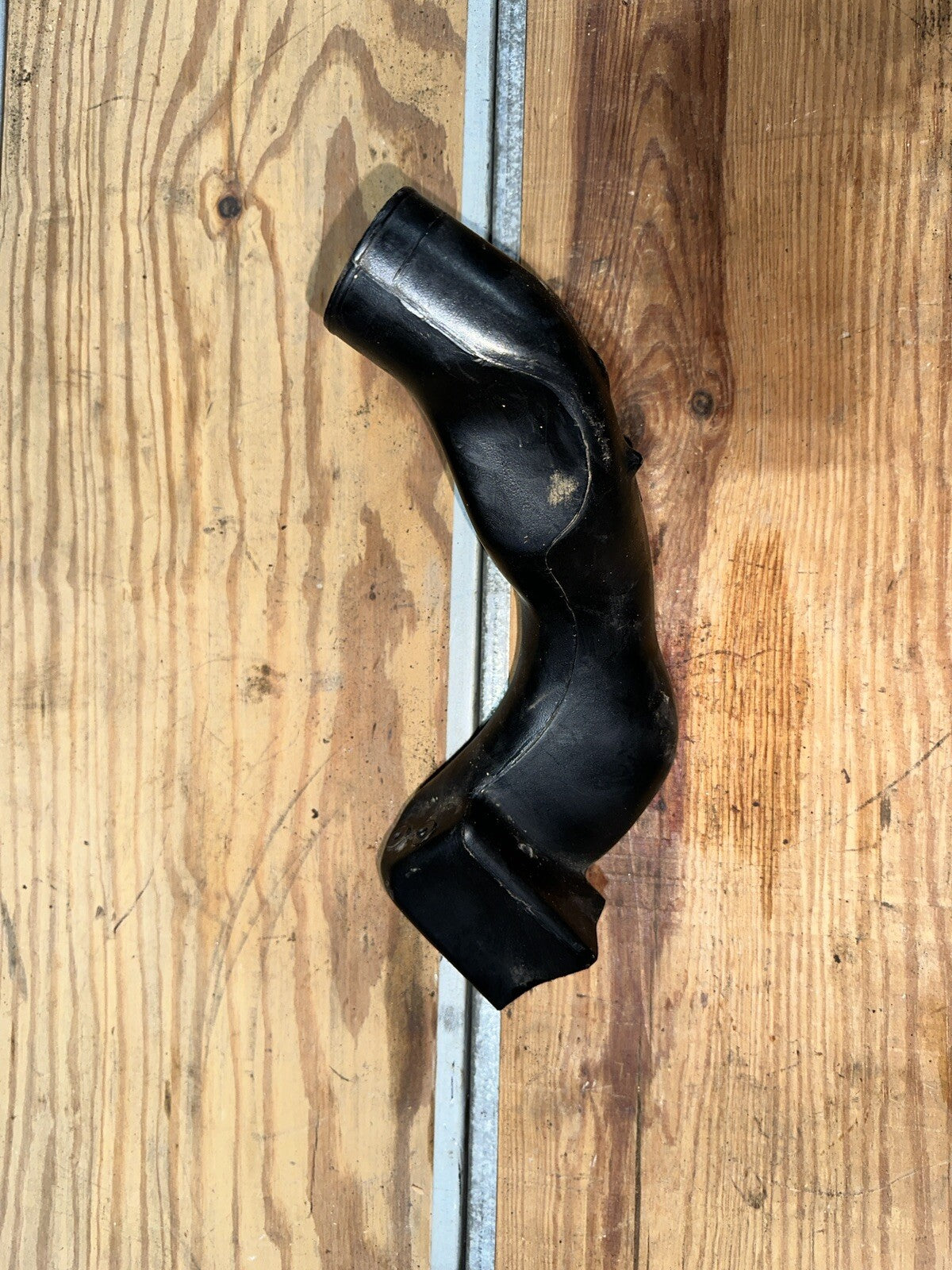 2003-2005 03 04 05 RAM Air Yamaha R6 YZF Ducting OEM Damage