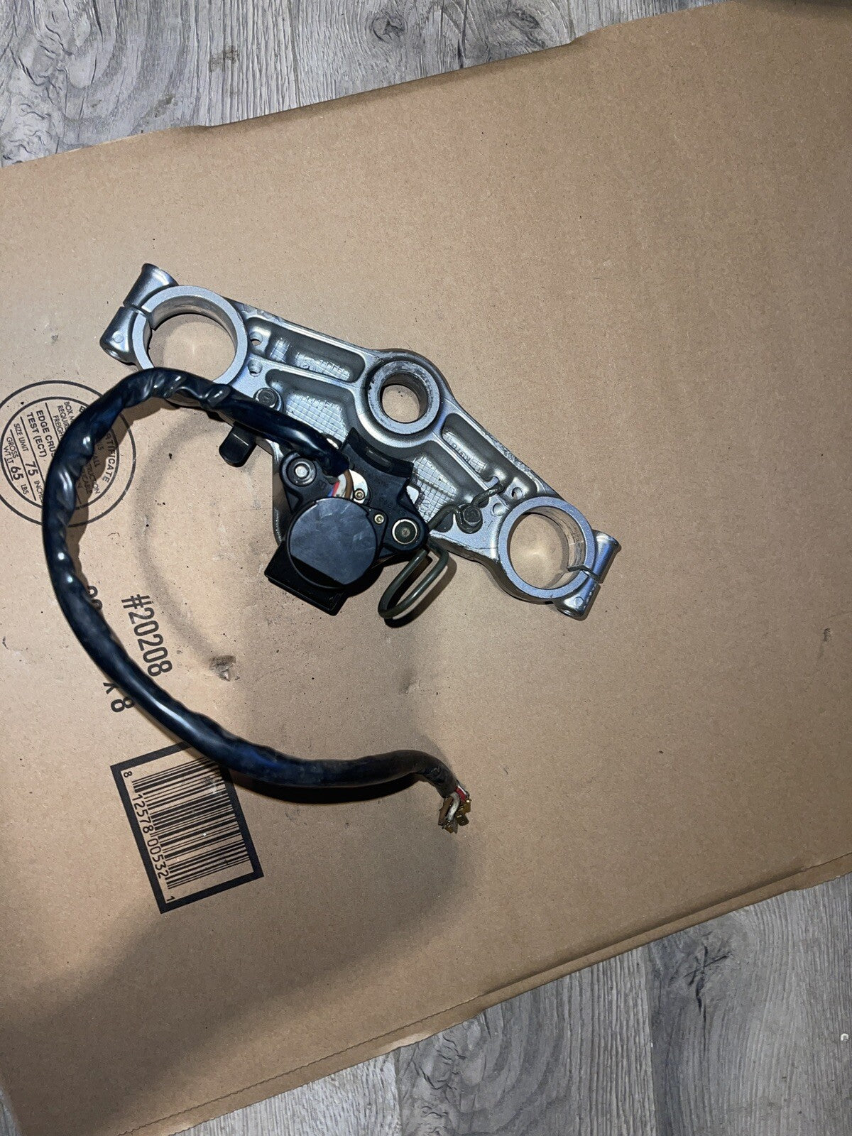 2002 - 2005 Kawasaki ZZR1200 ZX1200 Upper Triple Tree Fork Clamp 44039-1333-458