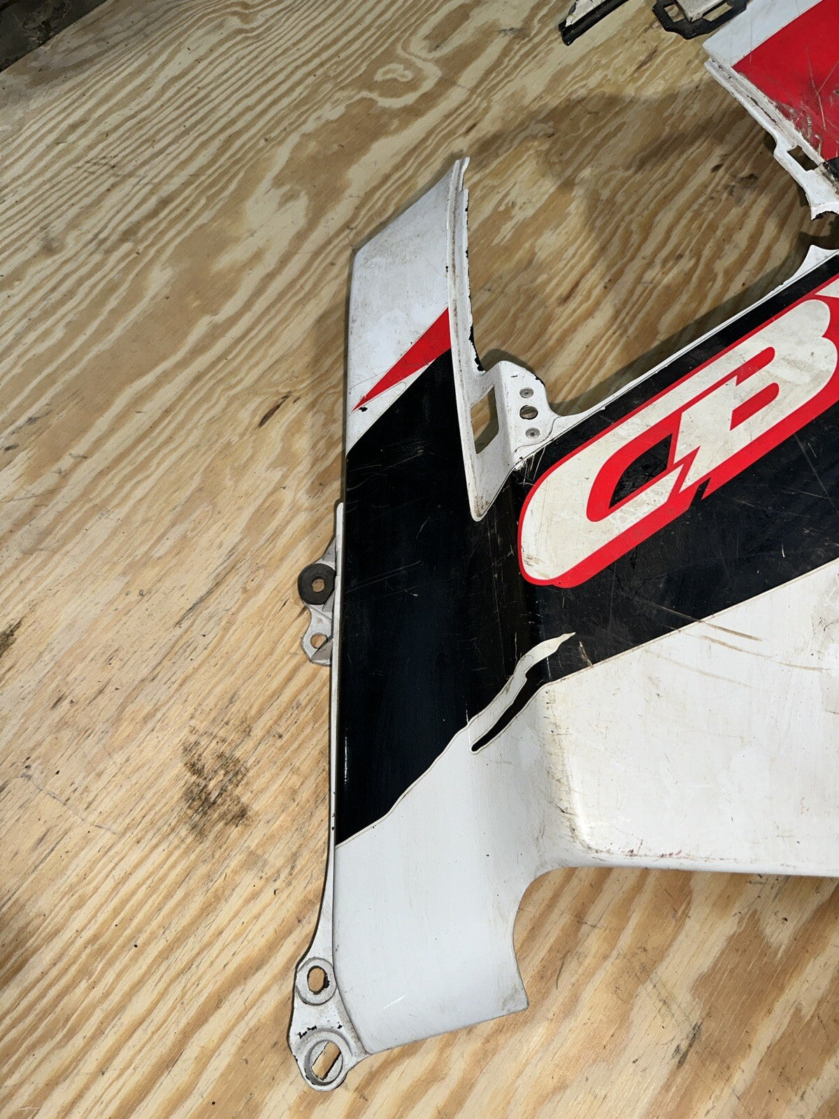 91-94 HONDA CBR600 F2 Right Side Lower Fairing Cowling 64350-MV9-0000