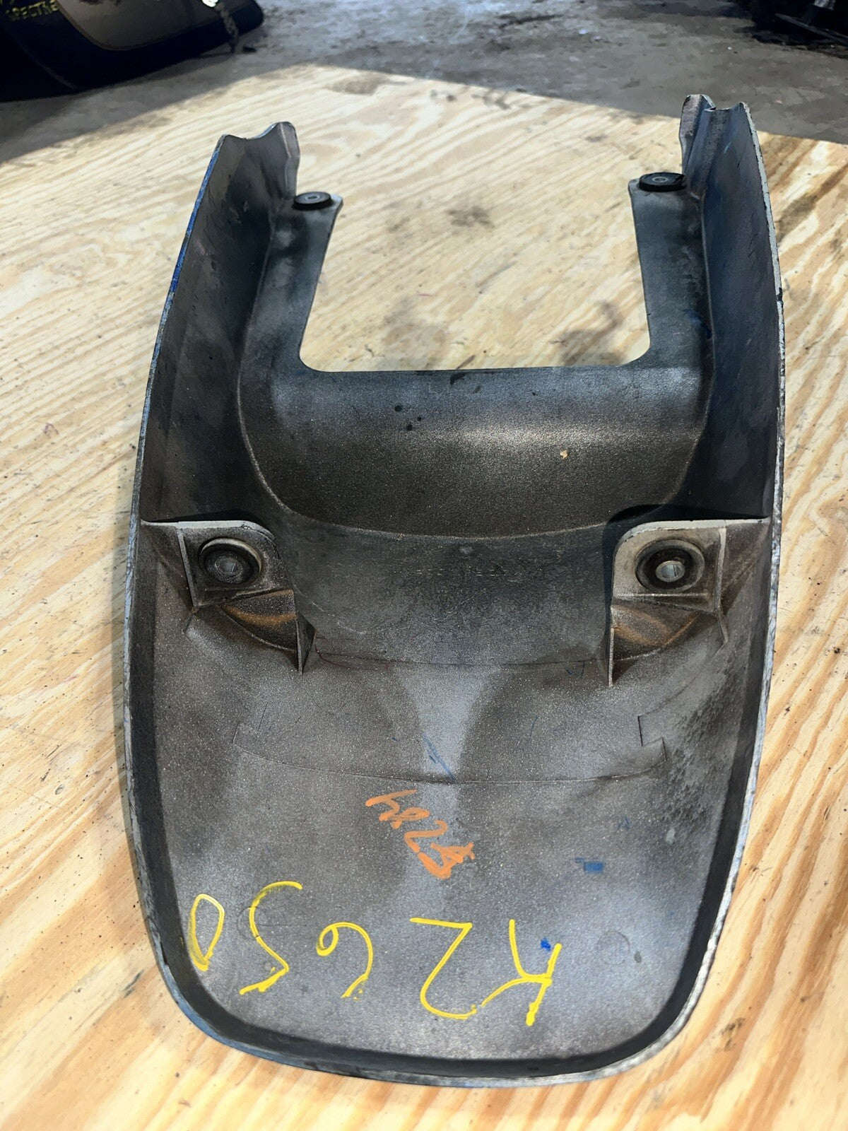 1977 - 78 79 Kawasaki KZ650 Rear Back Seat Cover Fairing Tail Cowling 53043-016