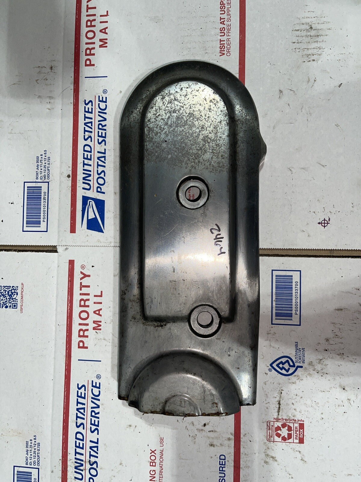 87 HONDA GOLDWING GL1200 85 GL1200I LEFT FRONT ENGINE MOTOR COVER