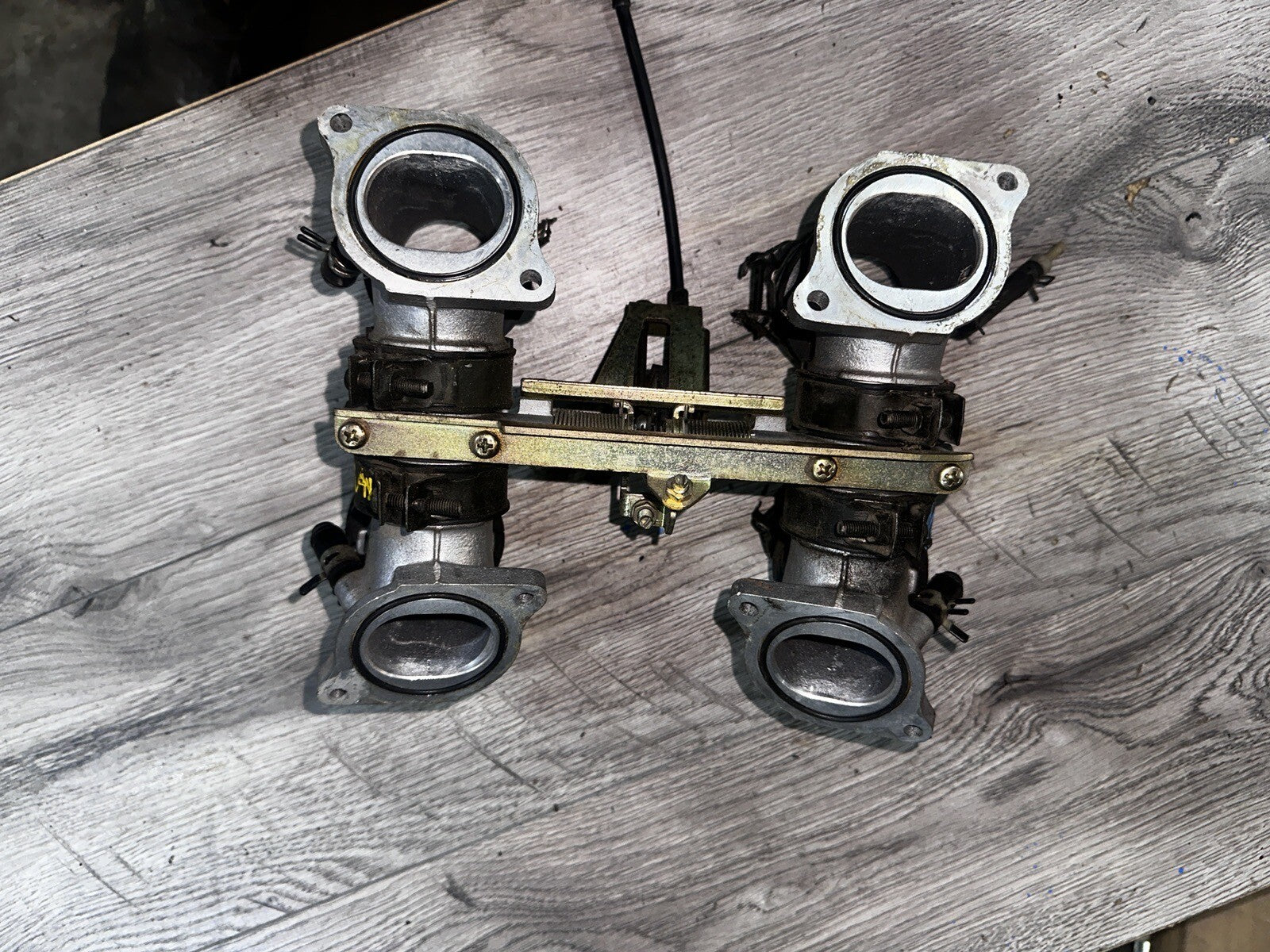 92 Yamaha Vmax Carburetor Boots Assembly 