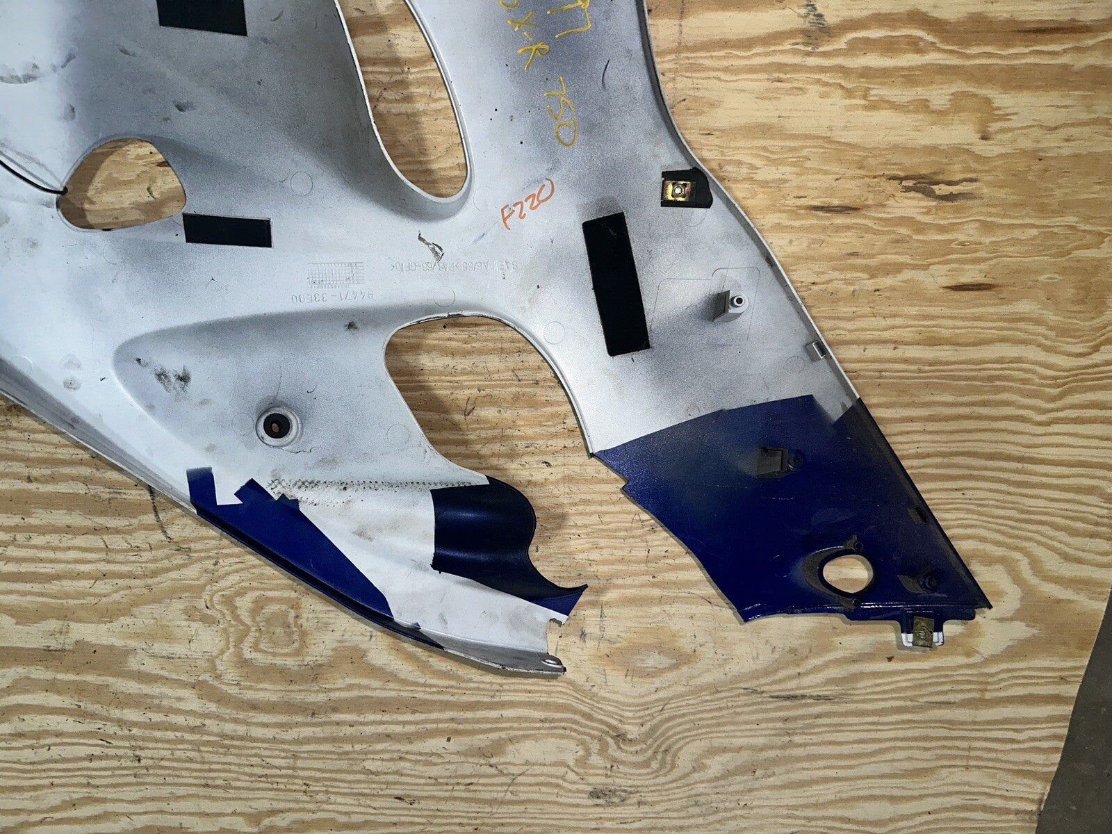 1996 - 2000 SUZUKI GSXR600 GSXR750 SRAD OEM RIGHT SIDE FAIRING COWLING COWL