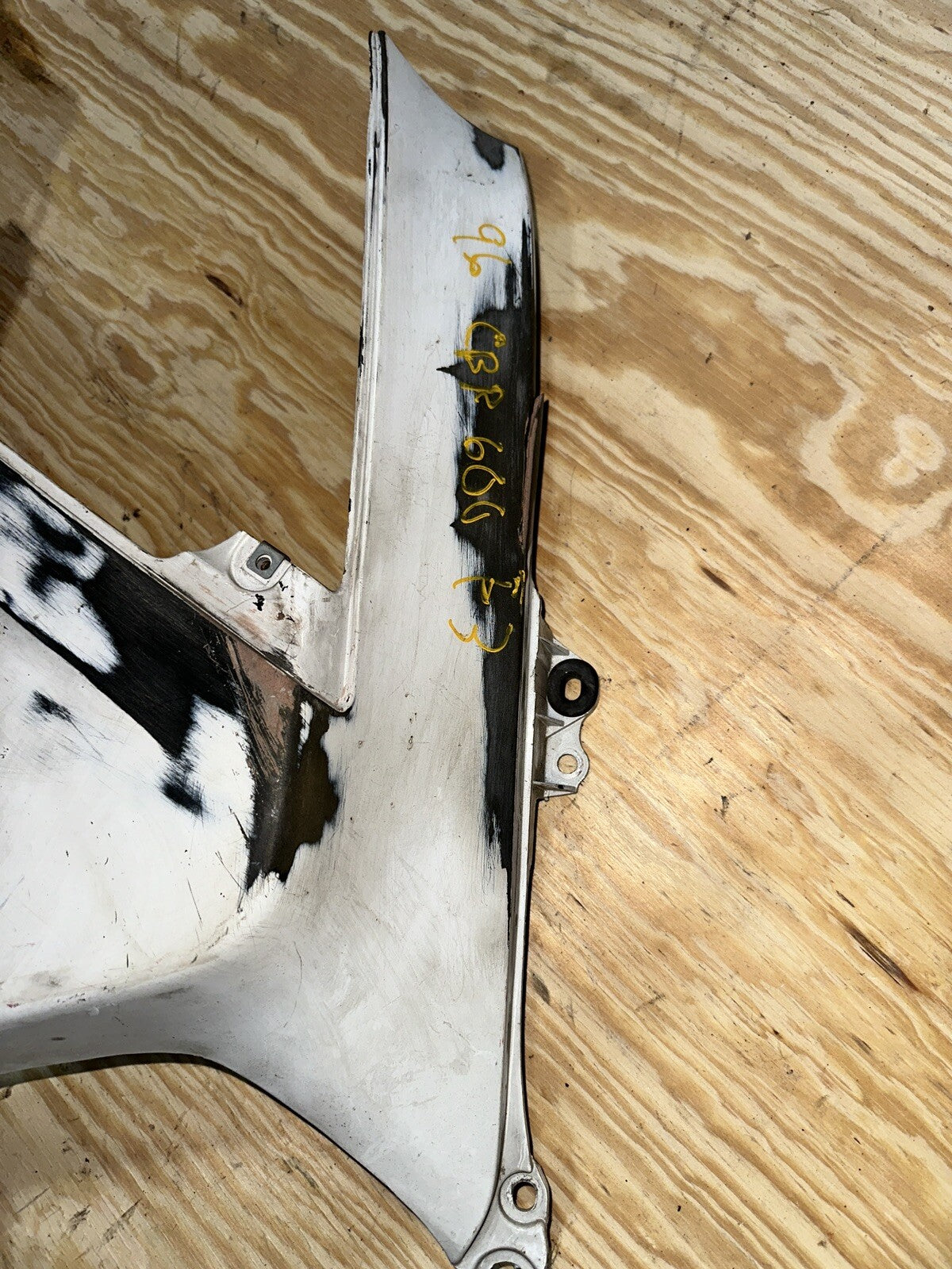 95-98 HONDA CBR600F3 LEFT MID UPPER SIDE FAIRING COWL PLASTIC